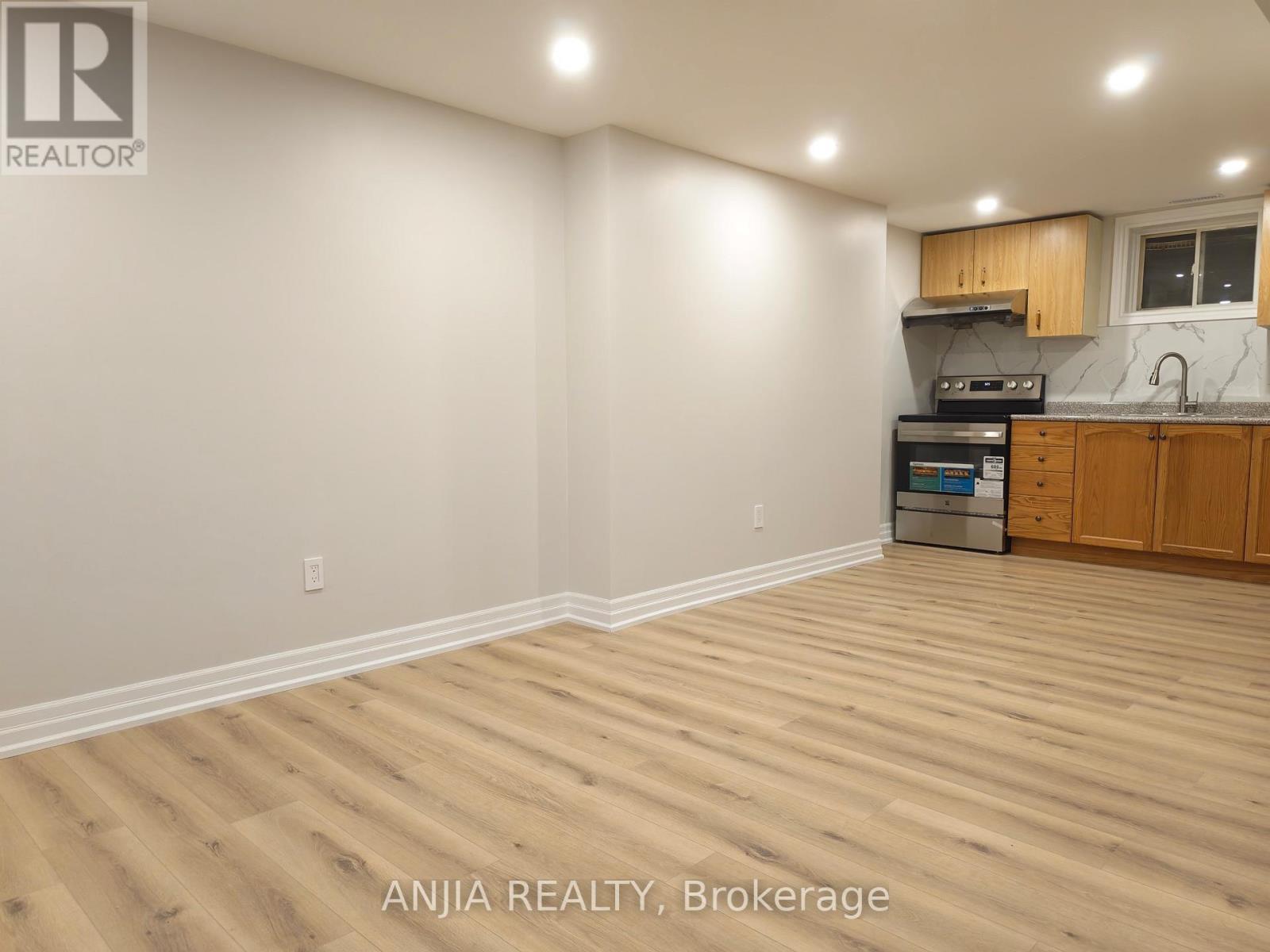 Basement #3 - 5 Janna Court, Markham (Village Green-South Unionville), Ontario  L3R 8Z3 - Photo 4 - N13760412