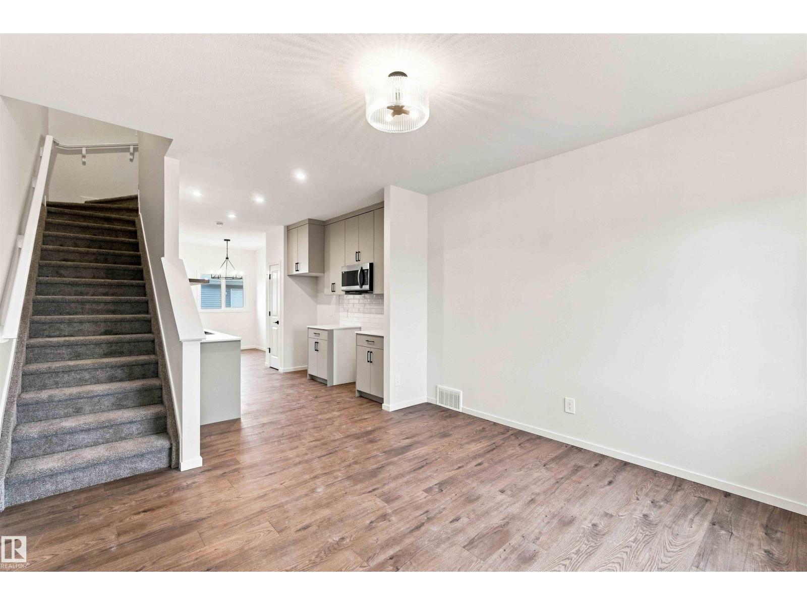 7097 Rosenthal Dr NW NW, Edmonton, Alberta  T5T 8A5 - Photo 5 - E4507687
