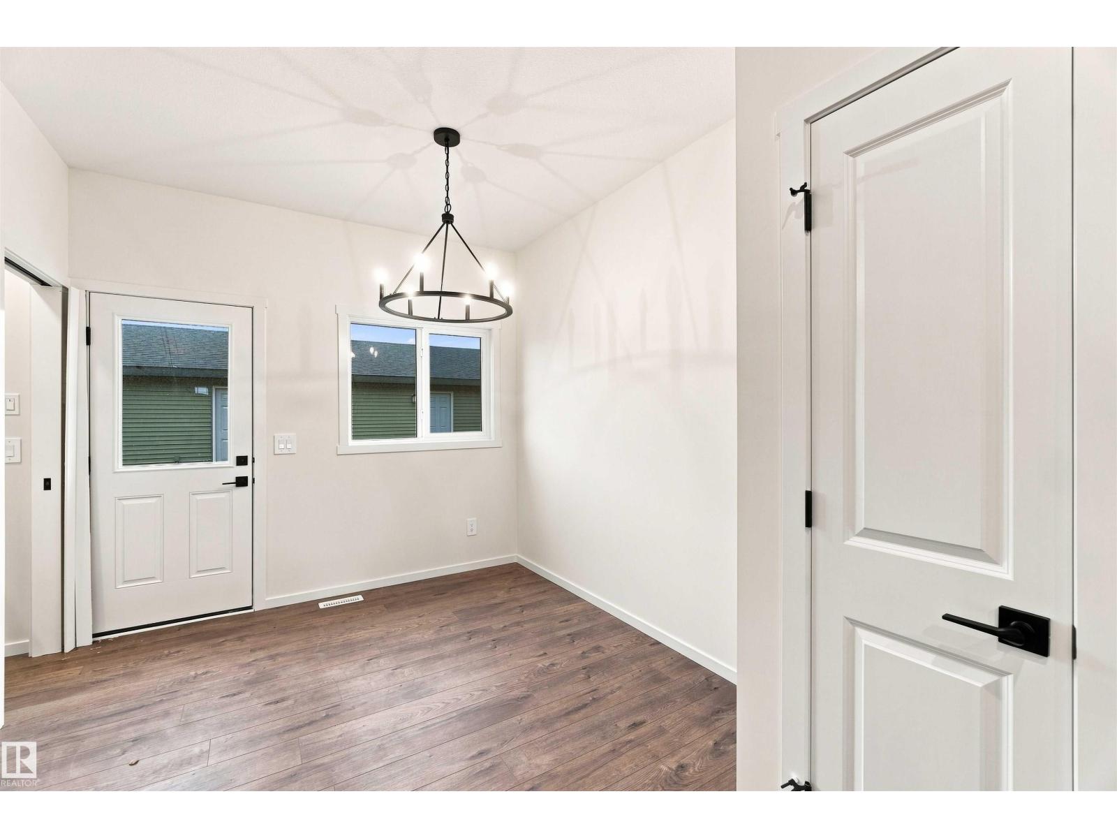 7097 Rosenthal Dr NW NW, Edmonton, Alberta  T5T 8A5 - Photo 9 - E4507687