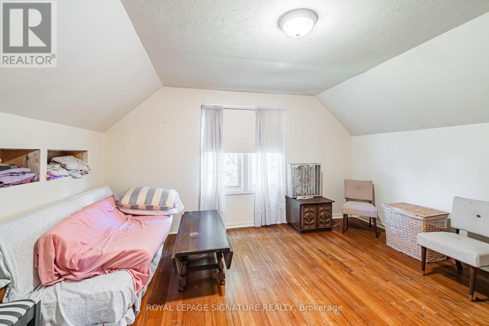 15 Kemp Square, Toronto, Ontario  M6M 2V5 - Photo 21 - W13759988