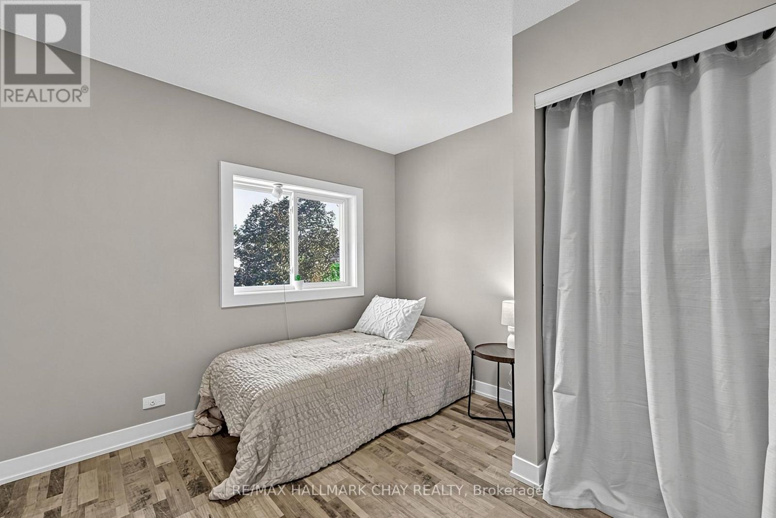 16 Buggs Gate, Barrie, Ontario  L4M 7A9 - Photo 13 - S13760252