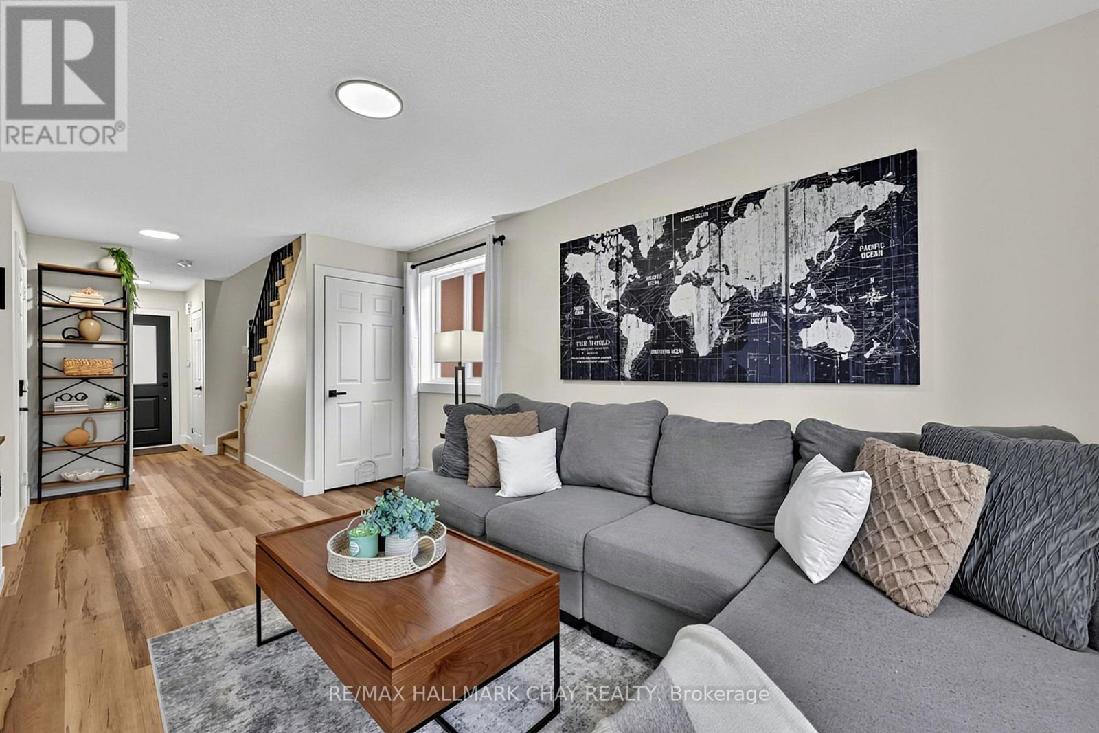 16 Buggs Gate, Barrie, Ontario  L4M 7A9 - Photo 6 - S13760252