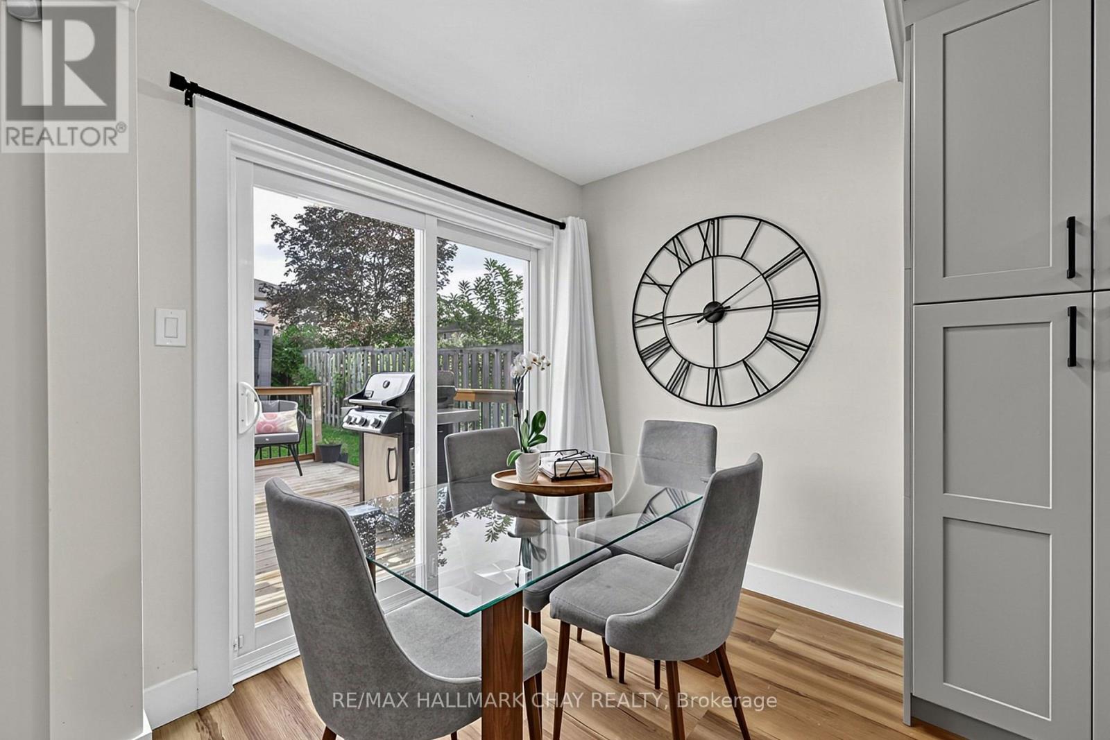 16 Buggs Gate, Barrie, Ontario  L4M 7A9 - Photo 8 - S13760252