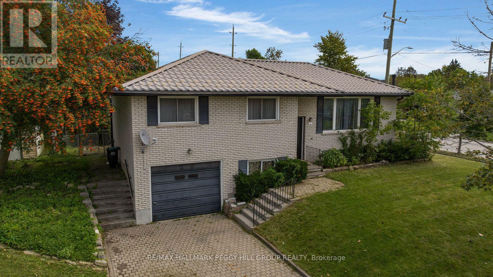 3 Blue Mound Drive, Barrie, Ontario  L4M 4B1 - Photo 1 - S13760458