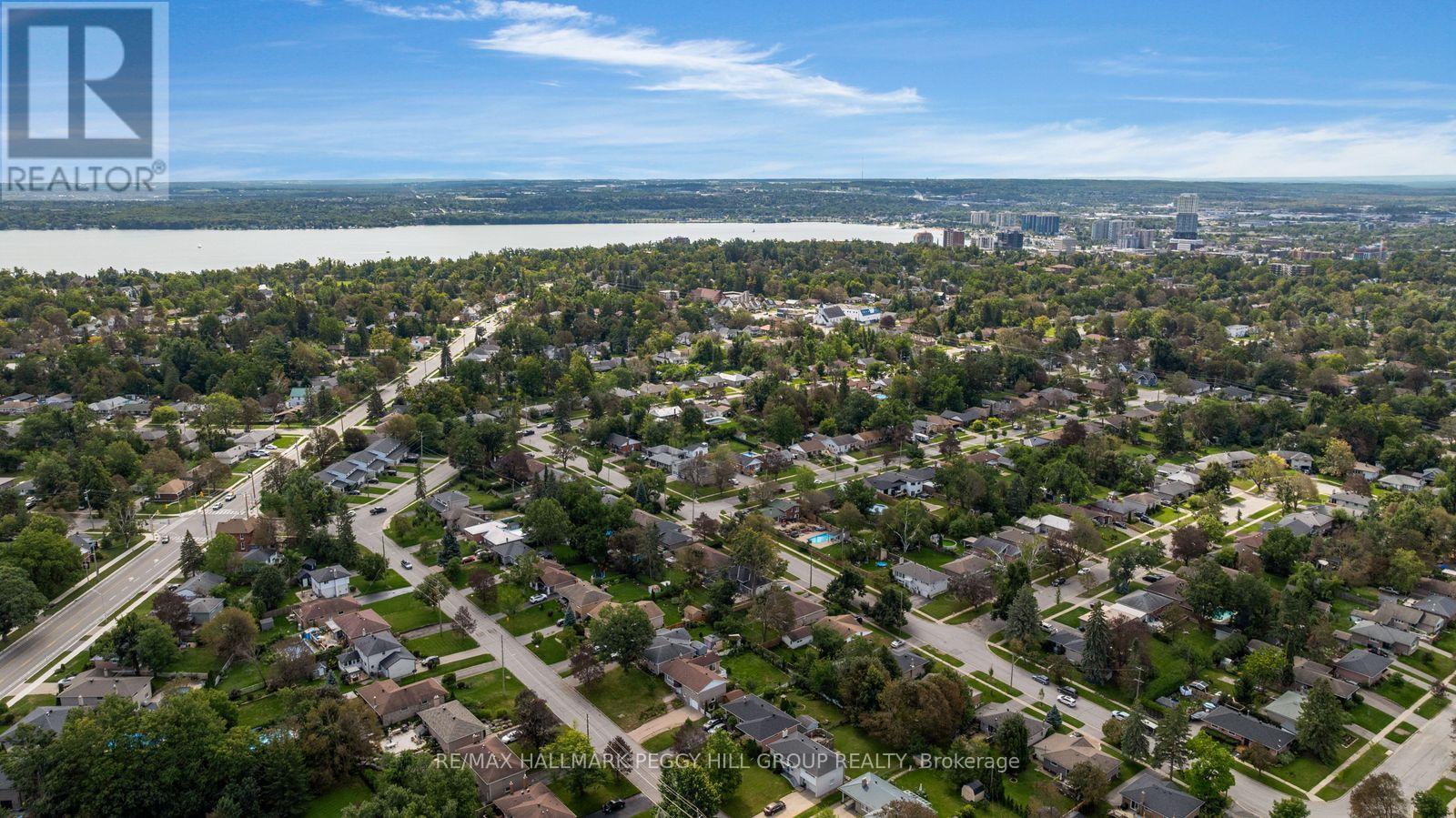 3 Blue Mound Drive, Barrie, Ontario  L4M 4B1 - Photo 9 - S13760458