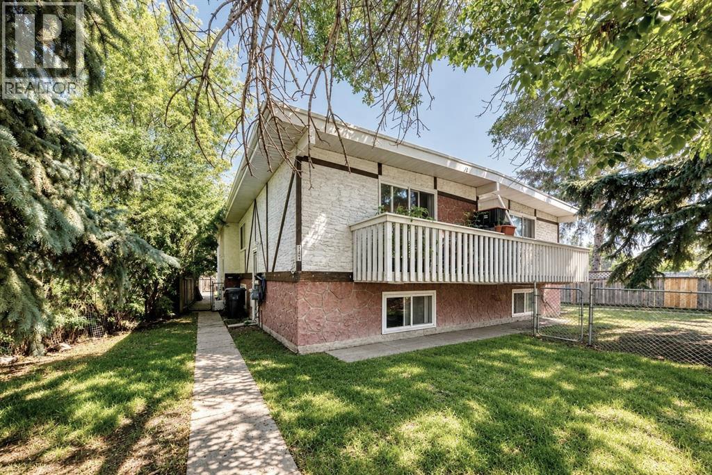 7726 & 7728 34 Avenue NW, Calgary, Alberta  T3B 1N6 - Photo 1 - A2341586