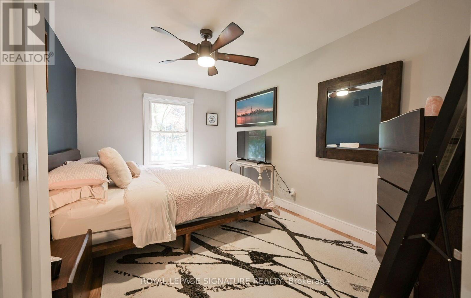 903 Johnathan Drive, Mississauga, Ontario  L4Y 1J7 - Photo 22 - W13760174