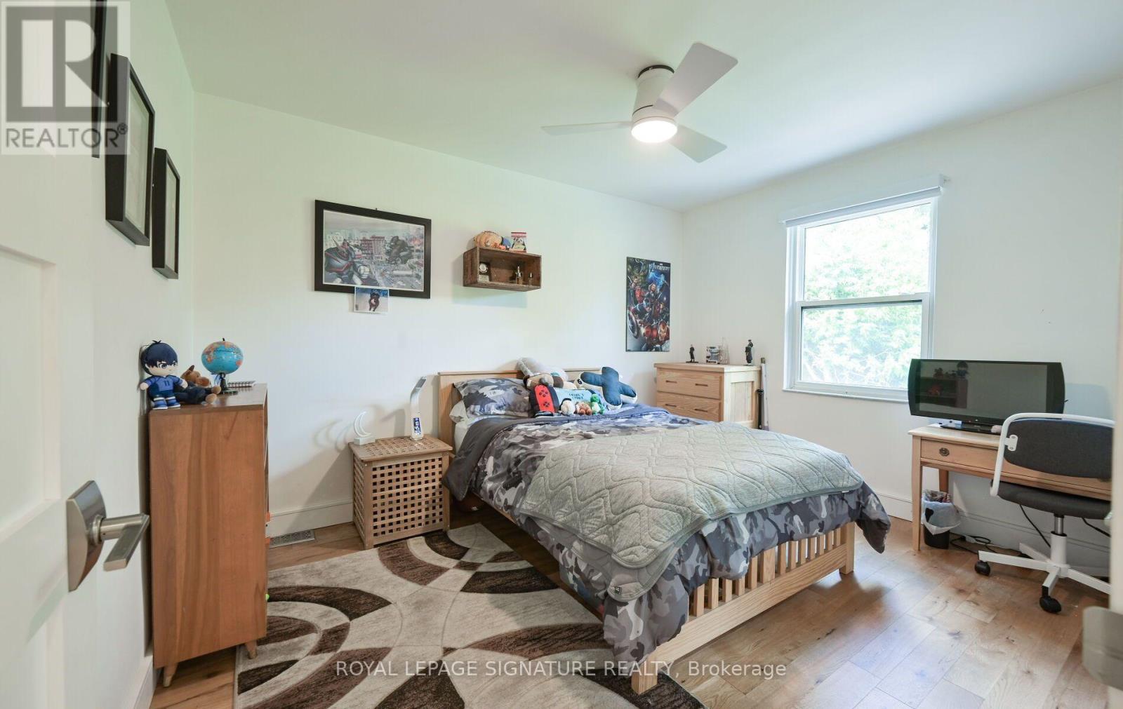 903 Johnathan Drive, Mississauga, Ontario  L4Y 1J7 - Photo 24 - W13760174