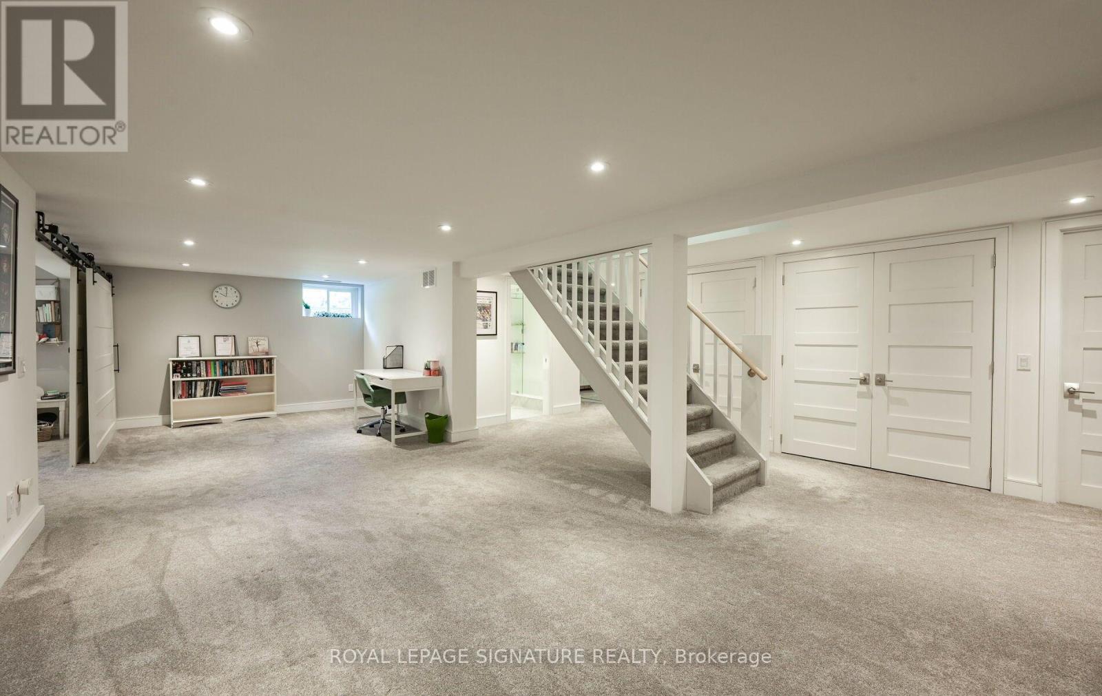 903 Johnathan Drive, Mississauga, Ontario  L4Y 1J7 - Photo 32 - W13760174