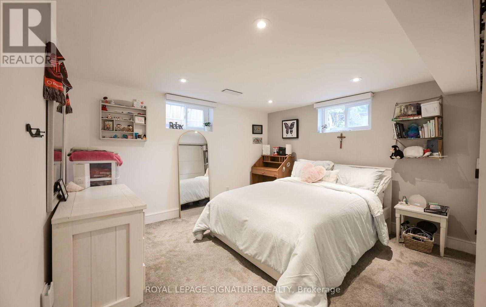 903 Johnathan Drive, Mississauga, Ontario  L4Y 1J7 - Photo 34 - W13760174