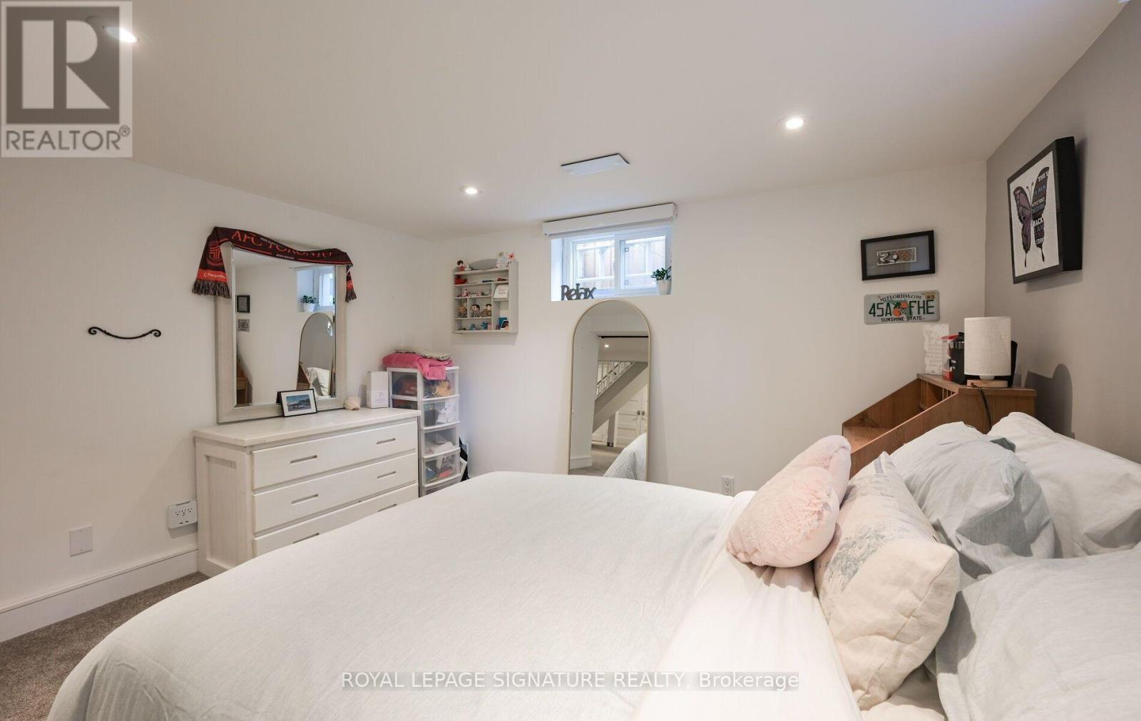 903 Johnathan Drive, Mississauga, Ontario  L4Y 1J7 - Photo 35 - W13760174