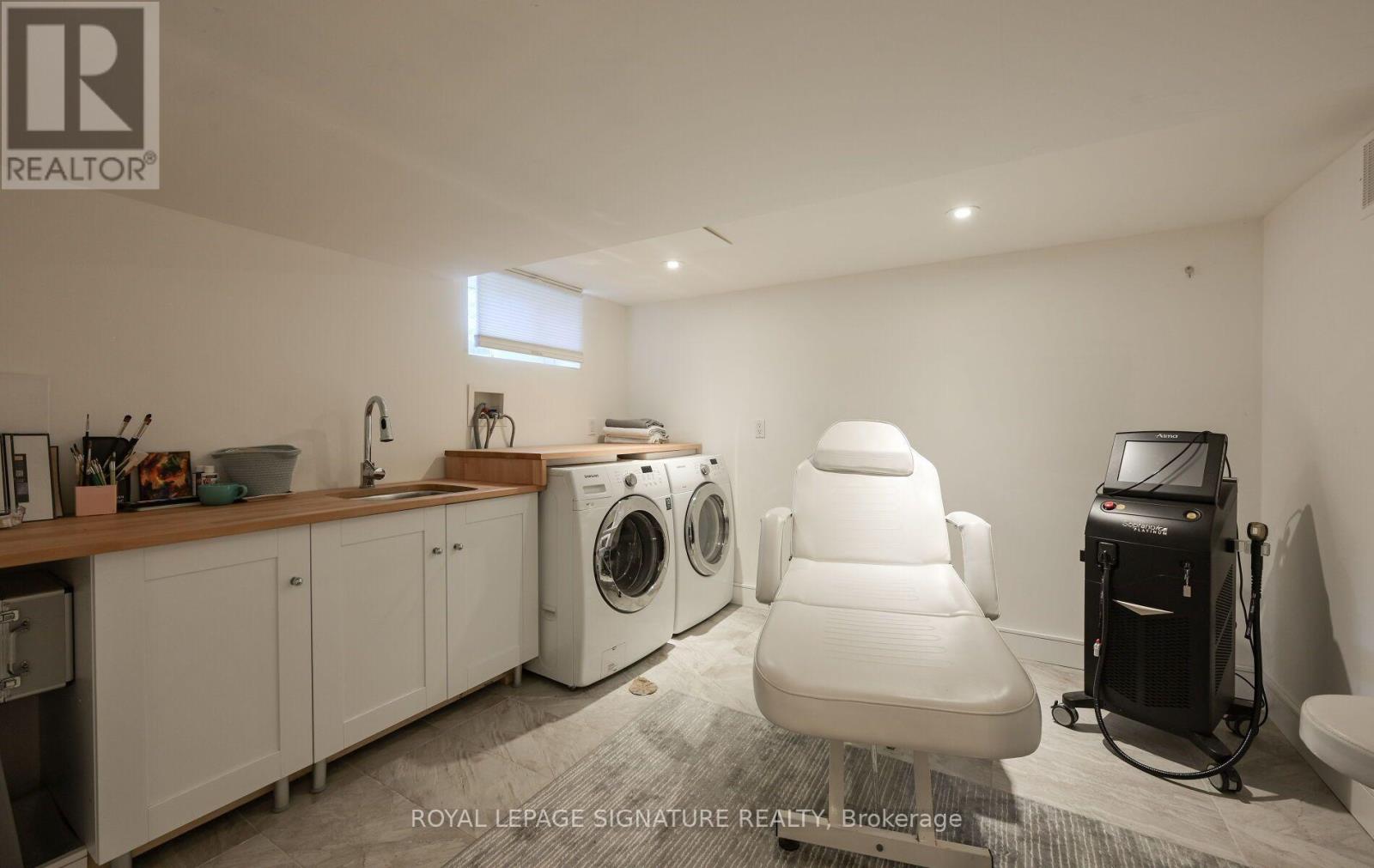 903 Johnathan Drive, Mississauga, Ontario  L4Y 1J7 - Photo 42 - W13760174