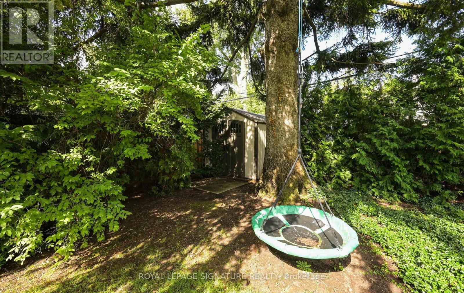 903 Johnathan Drive, Mississauga, Ontario  L4Y 1J7 - Photo 45 - W13760174