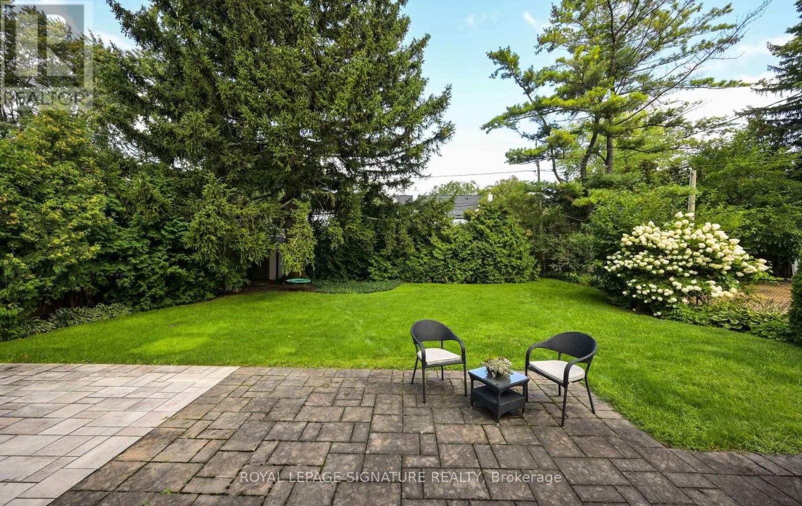 903 Johnathan Drive, Mississauga, Ontario  L4Y 1J7 - Photo 49 - W13760174