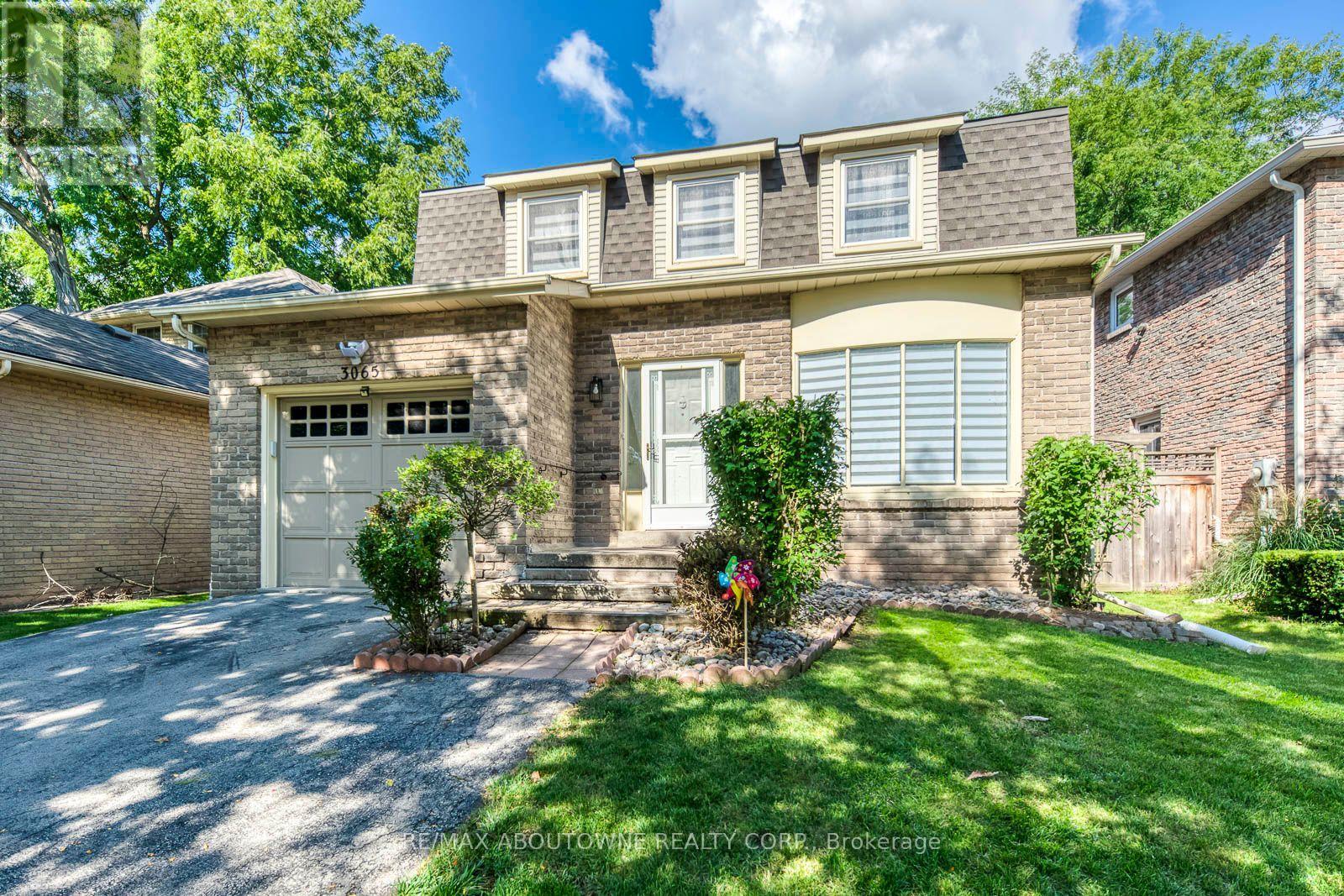 3065 SILVERTHORN DRIVE, Oakville, Ontario