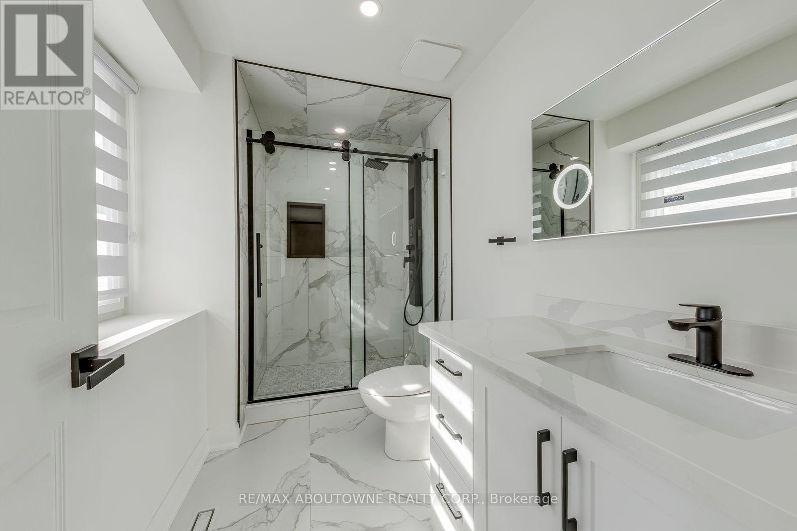 3065 Silverthorn Drive, Oakville, Ontario  L6L 5N5 - Photo 31 - W13760180