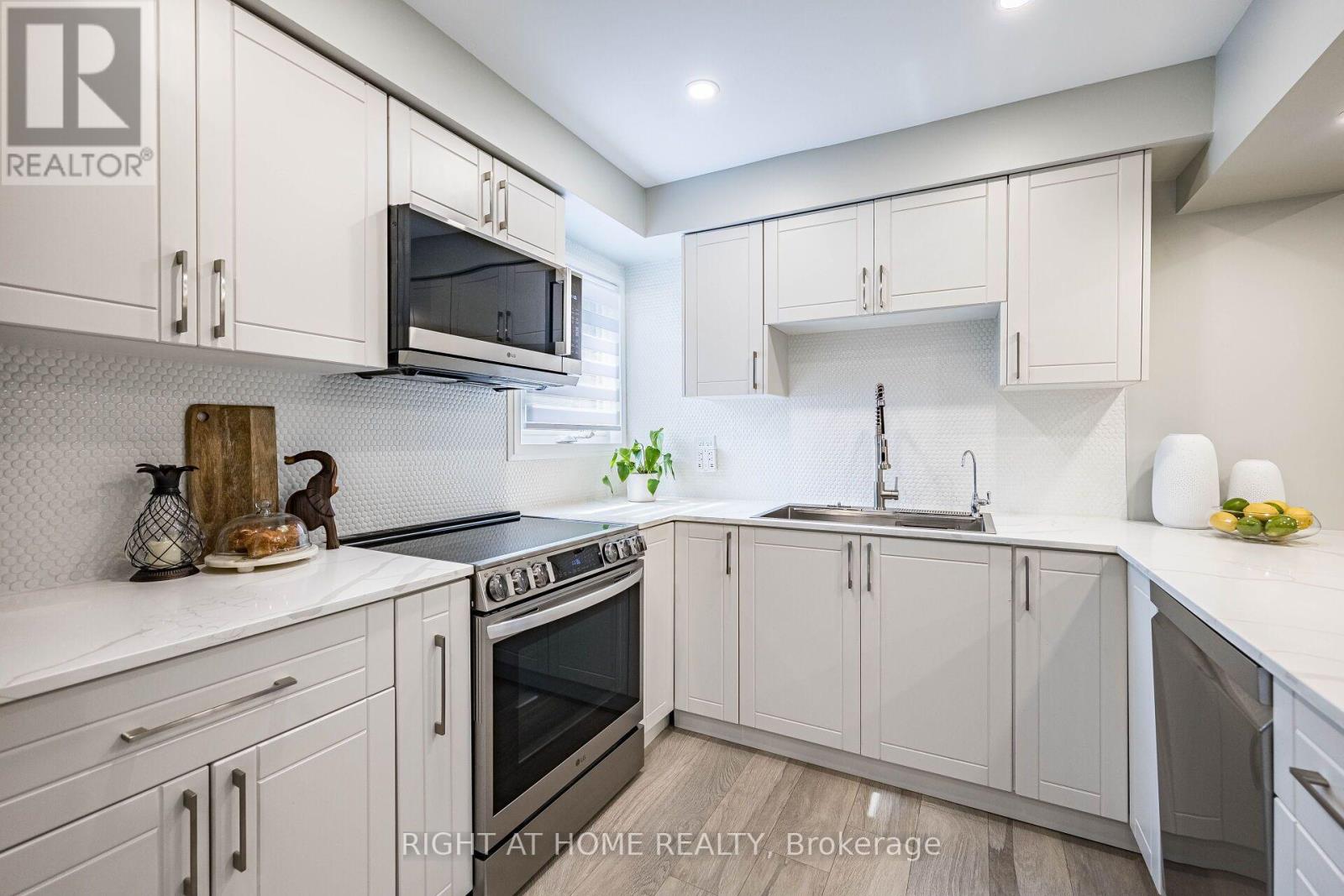 8 - 24 Reid Drive, Mississauga, Ontario  L5M 2A6 - Photo 13 - W13760212