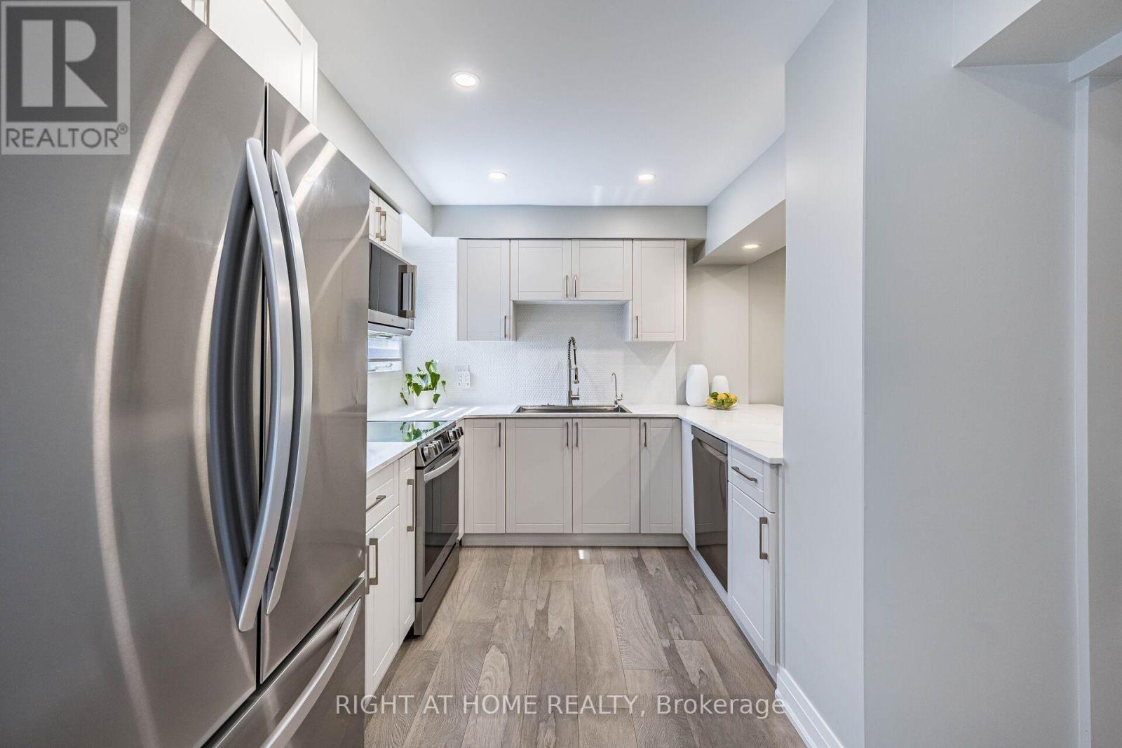 8 - 24 Reid Drive, Mississauga, Ontario  L5M 2A6 - Photo 14 - W13760212