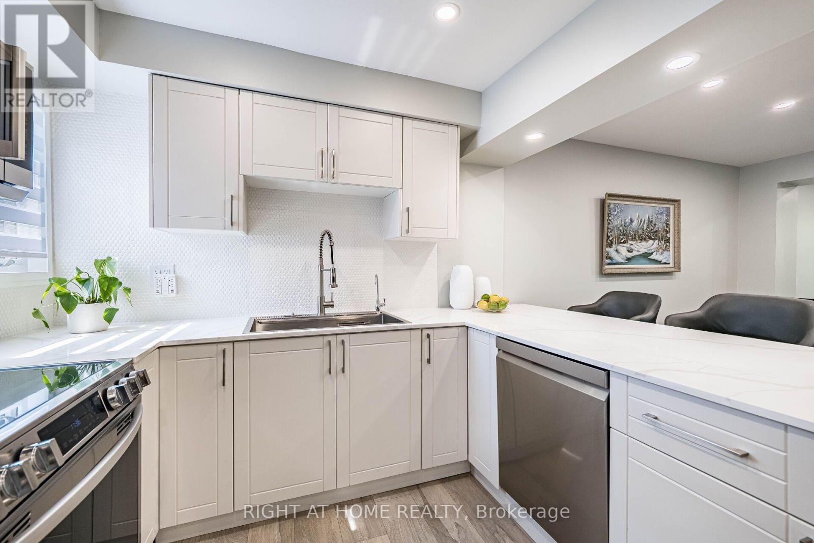 8 - 24 Reid Drive, Mississauga, Ontario  L5M 2A6 - Photo 17 - W13760212