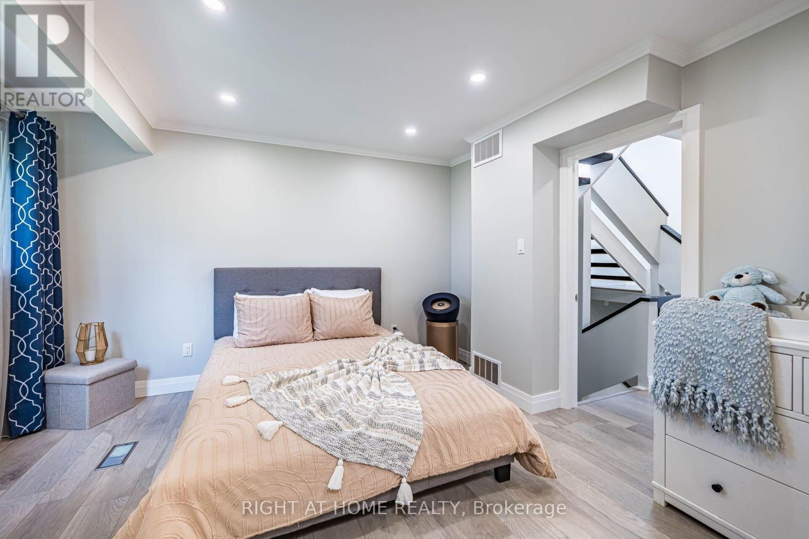 8 - 24 Reid Drive, Mississauga, Ontario  L5M 2A6 - Photo 24 - W13760212