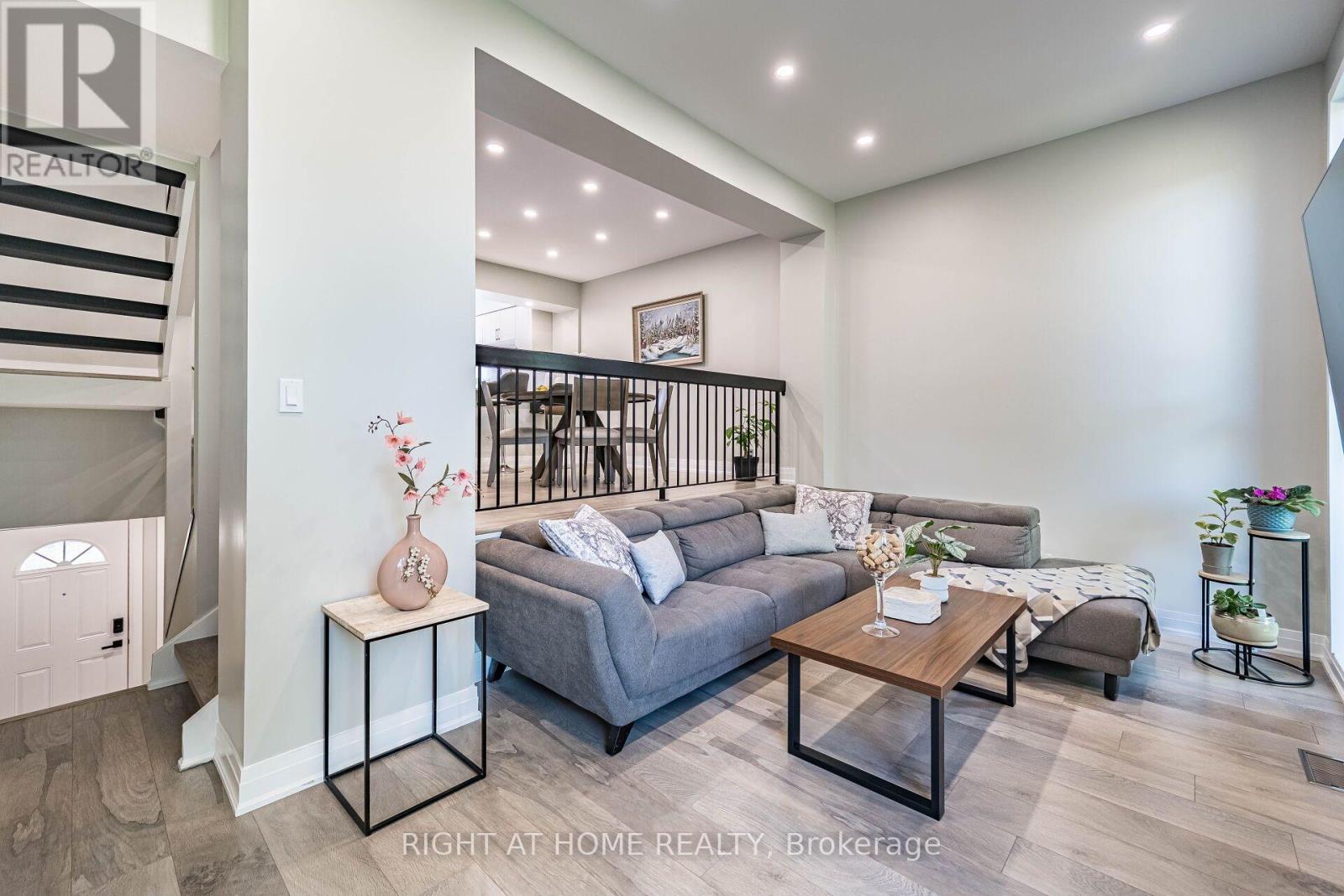 8 - 24 Reid Drive, Mississauga, Ontario  L5M 2A6 - Photo 5 - W13760212