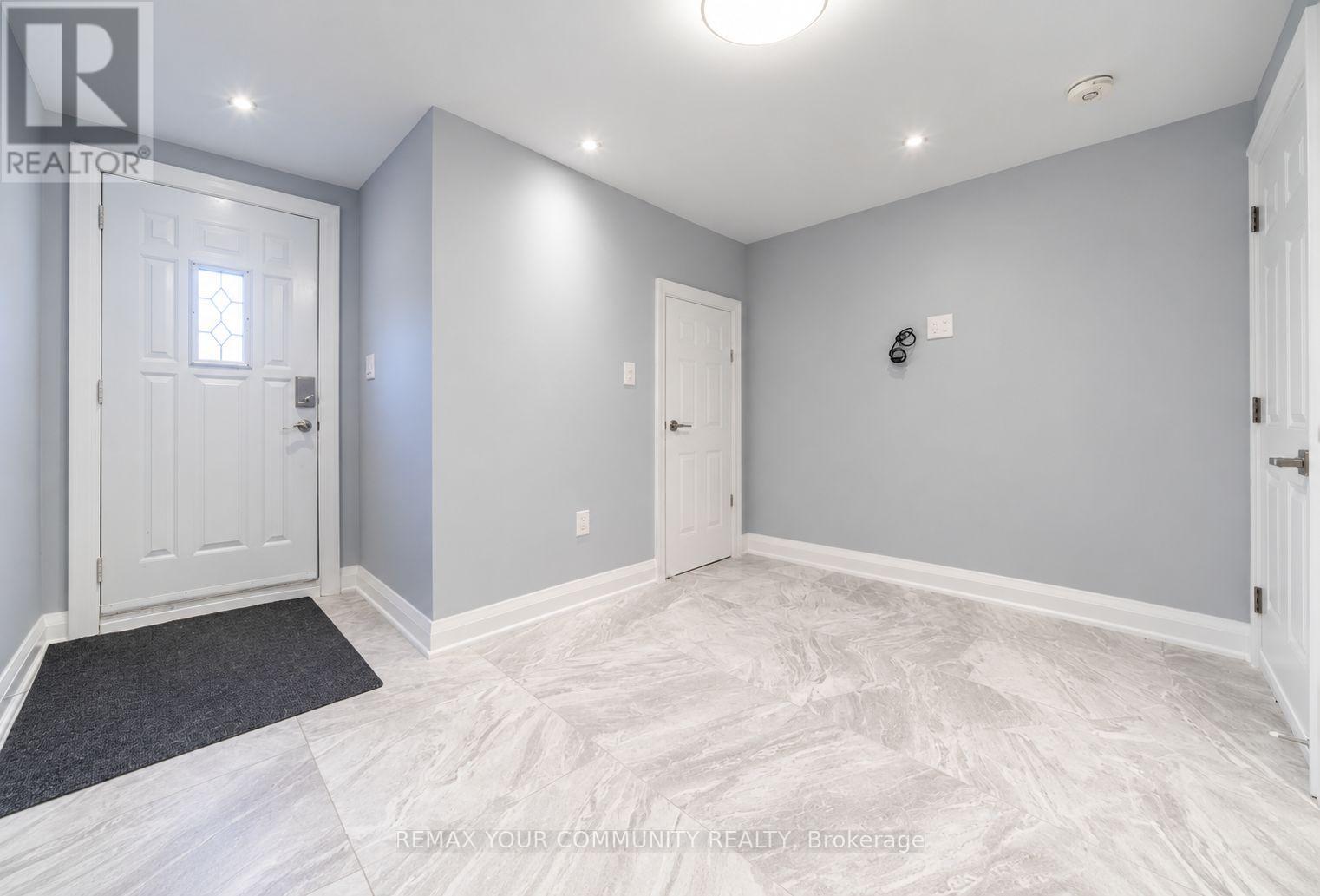 Lower - 24 Sombrero Court, Toronto, Ontario  M9L 2M6 - Photo 4 - W13760232