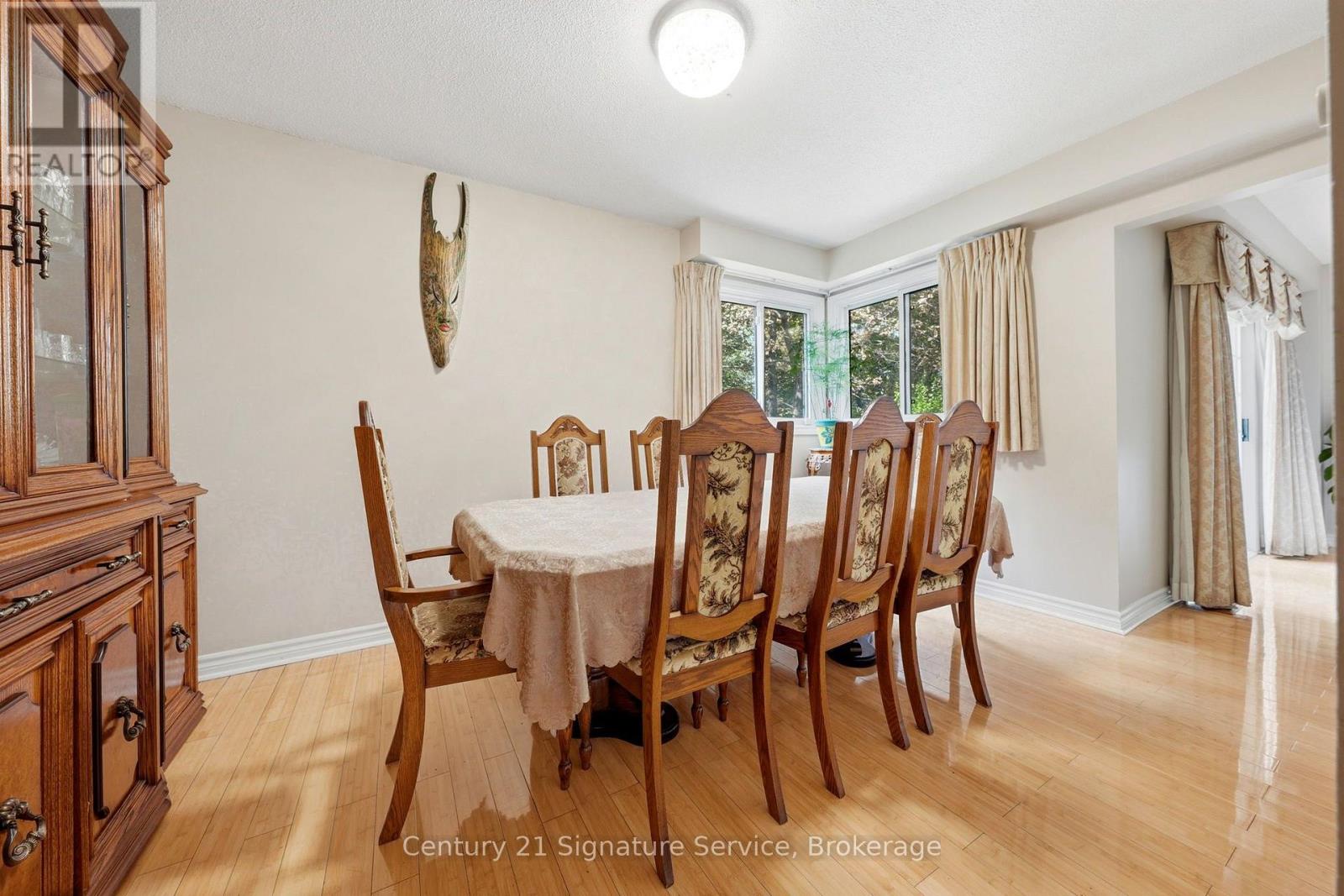 4265 Tea Garden Circle, Mississauga, Ontario  L5B 2Z1 - Photo 11 - W13760240