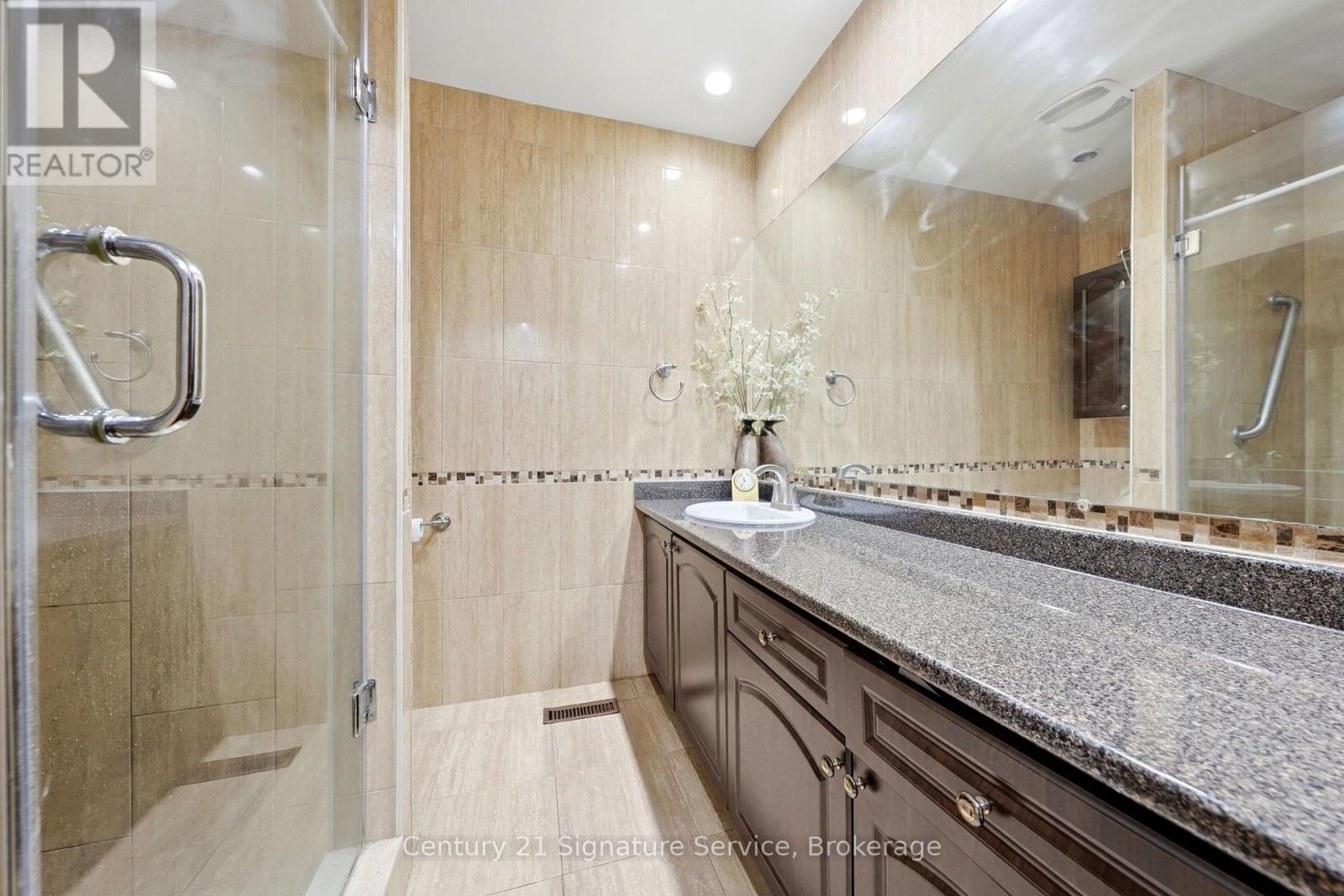 4265 Tea Garden Circle, Mississauga, Ontario  L5B 2Z1 - Photo 23 - W13760240