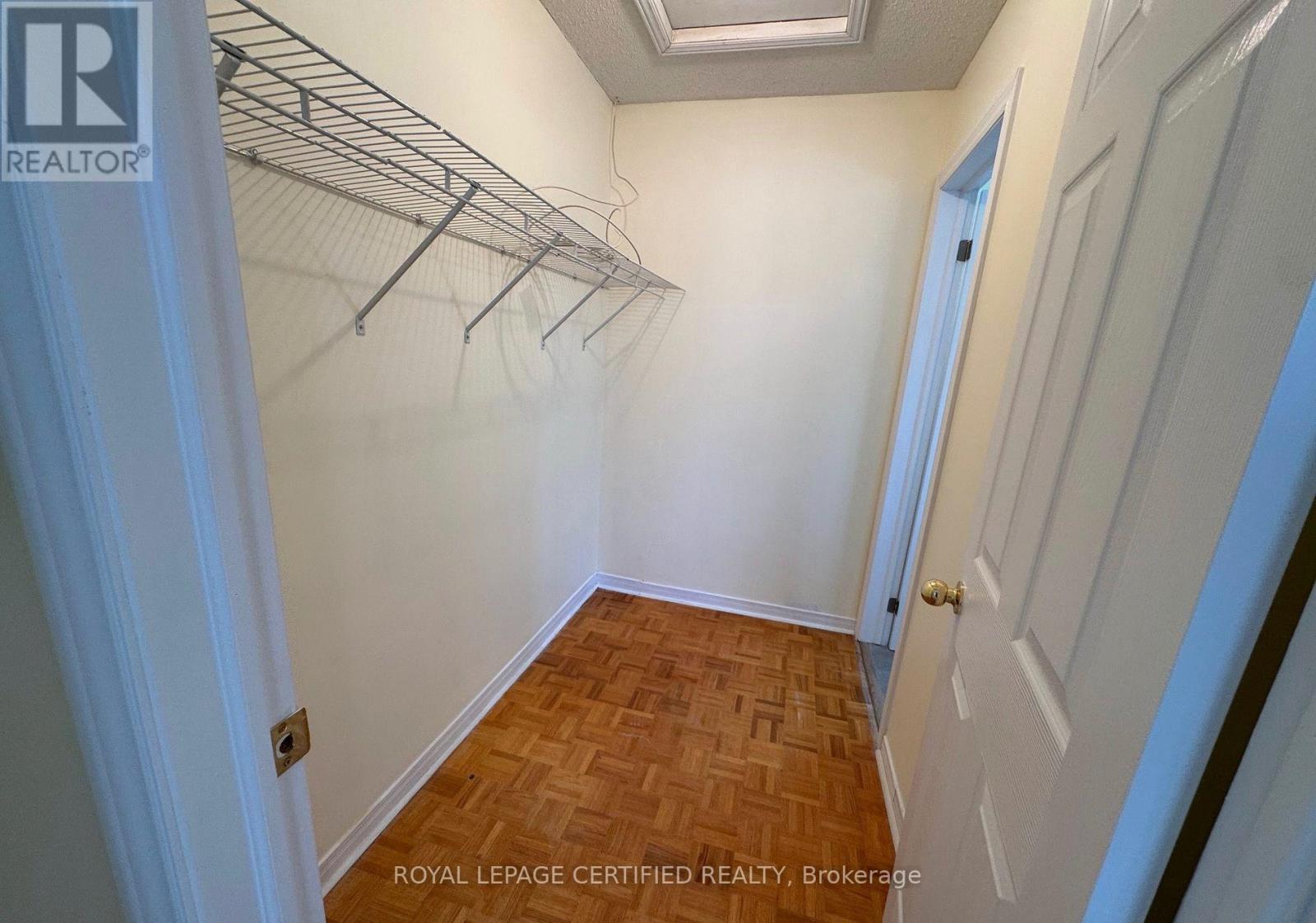 2nd Floor - 2 Kingsplate Crescent, Toronto, Ontario  M9W 6X6 - Photo 6 - W13760292