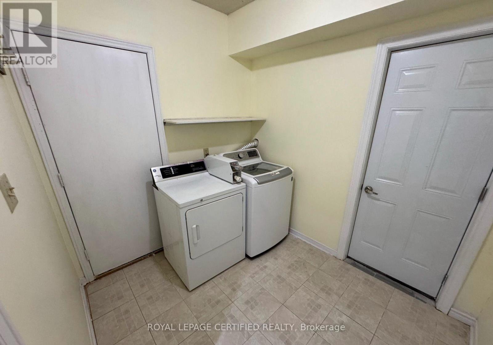 2nd Floor - 2 Kingsplate Crescent, Toronto, Ontario  M9W 6X6 - Photo 8 - W13760292