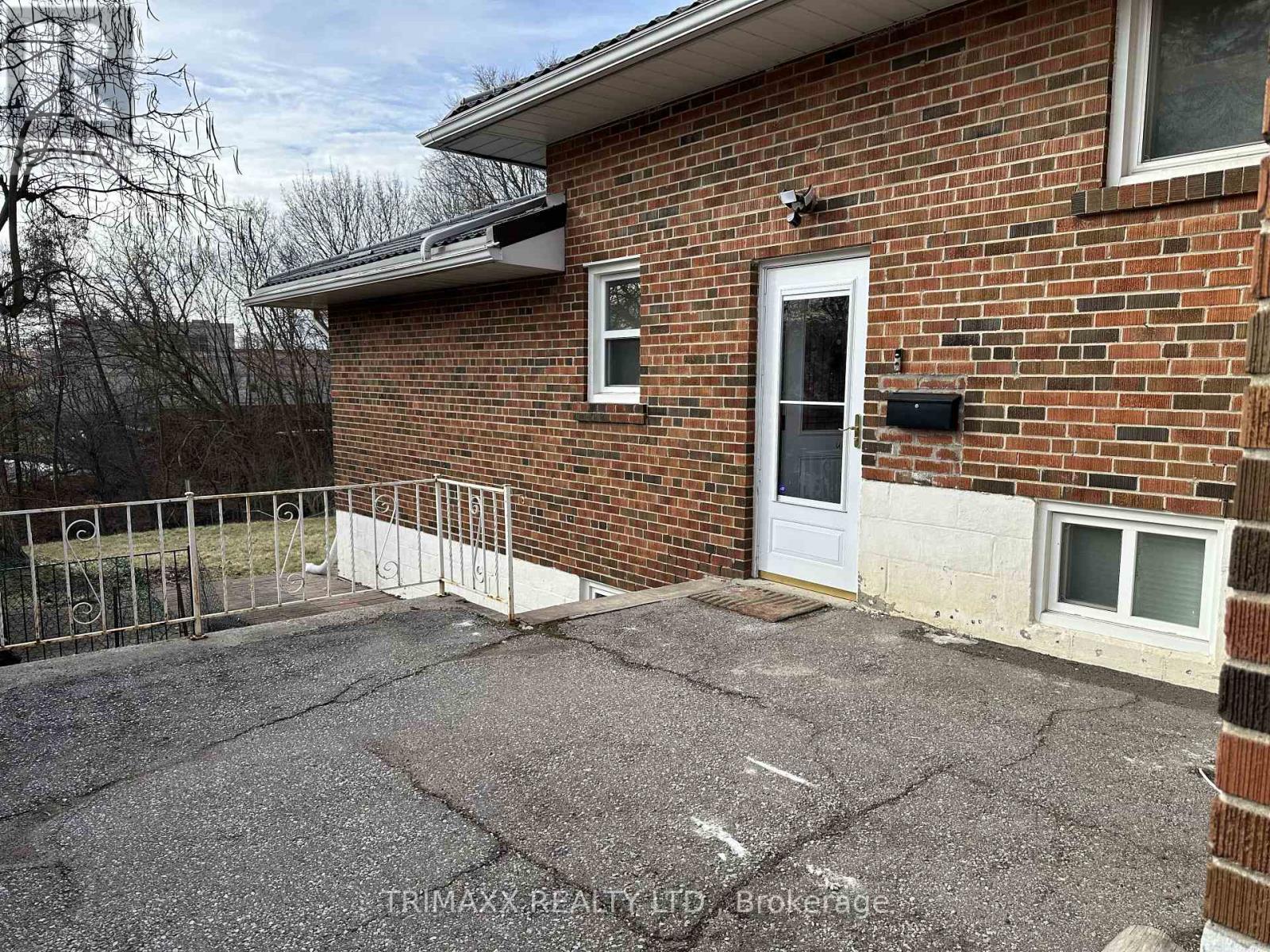 Bsmt - 93 Jeffcoat Drive, Toronto, Ontario  M9W 3B9 - Photo 3 - W13760298