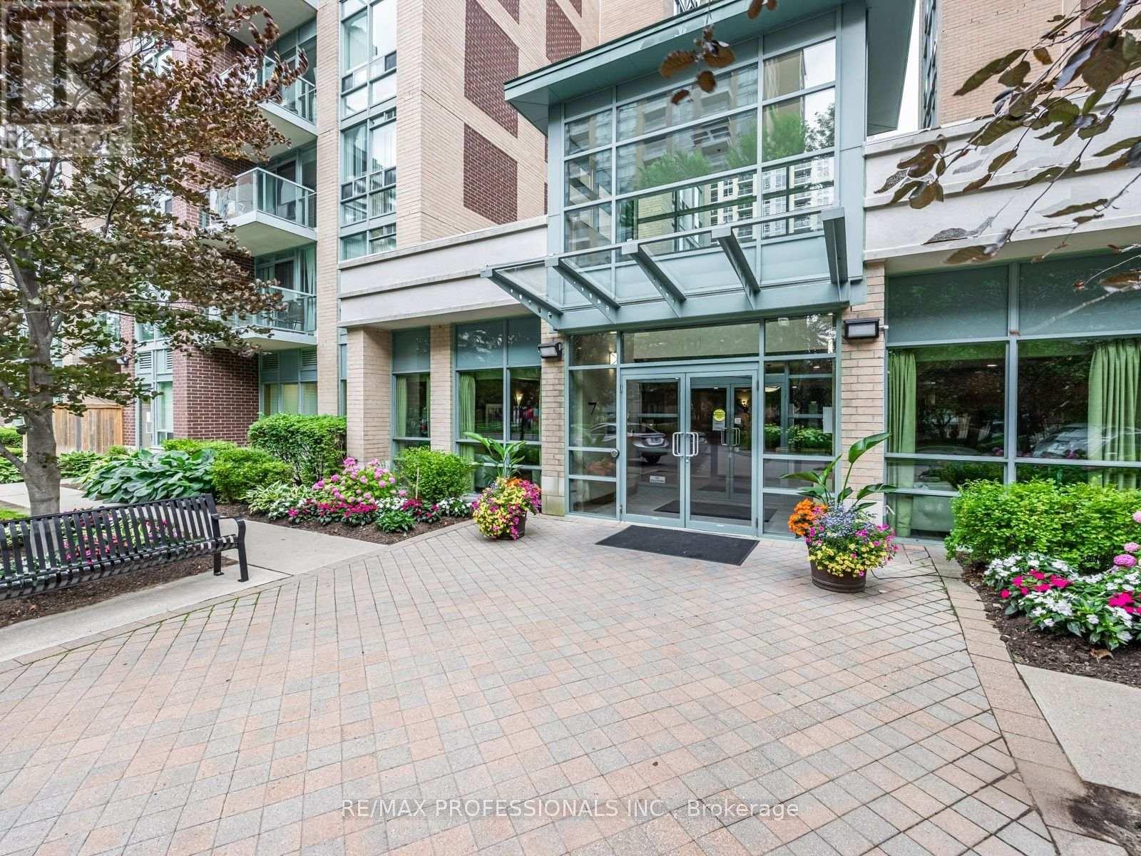 509 - 7 Michael Power Place, Toronto, Ontario  M9A 0A4 - Photo 2 - W13760320