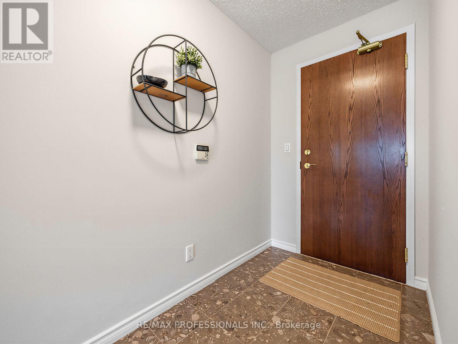 509 - 7 Michael Power Place, Toronto, Ontario  M9A 0A4 - Photo 32 - W13760320