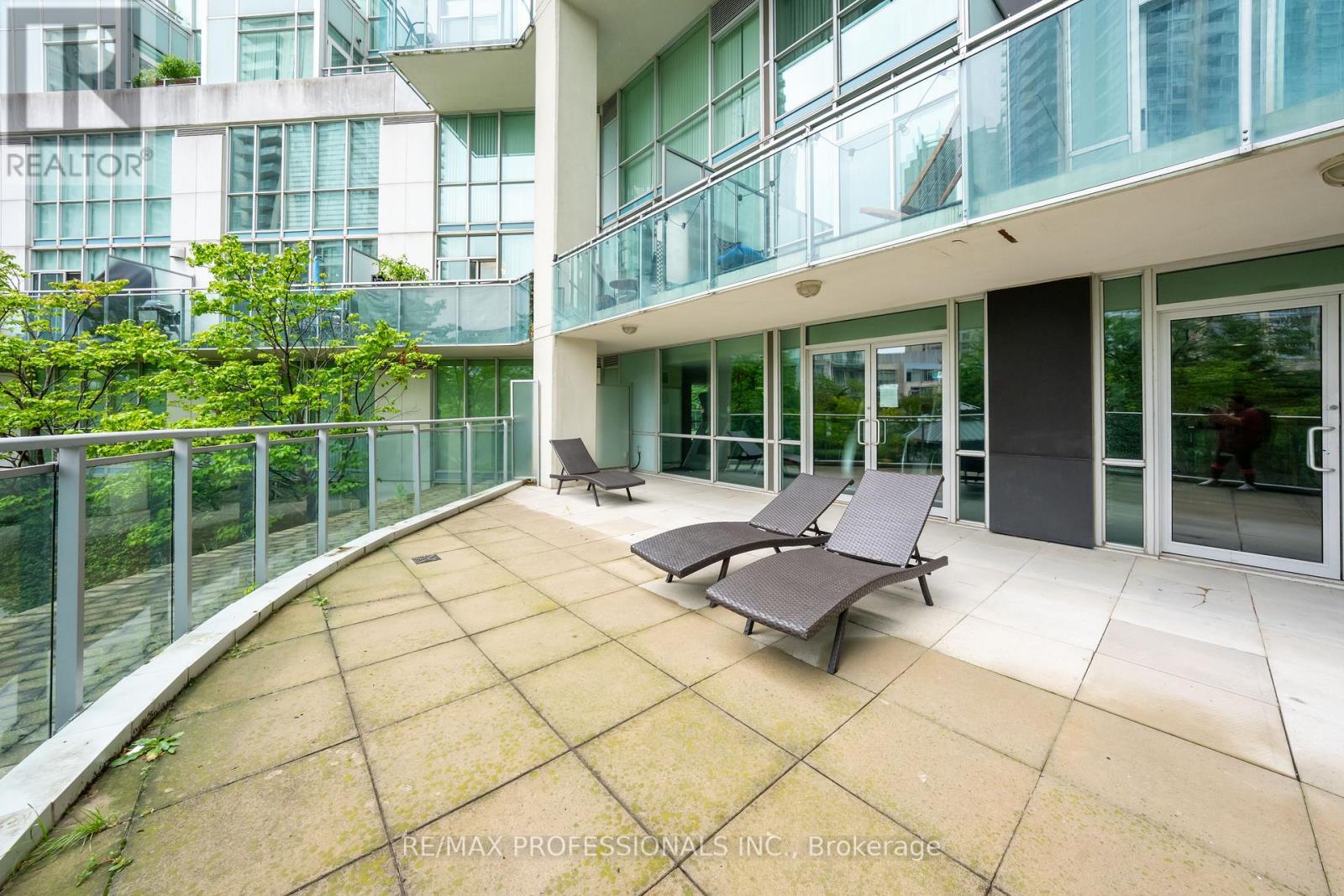 2004 - 220 Burnhamthorpe Road W, Mississauga, Ontario  L5B 4N4 - Photo 42 - W13760380