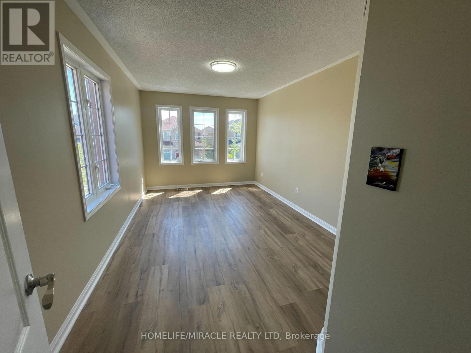 Upper - 34 Brunswick Street, Brampton, Ontario  L6X 4Y5 - Photo 22 - W13760436