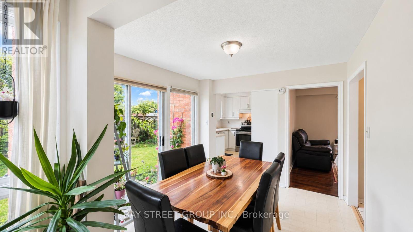 3095 Cascade Court, Mississauga, Ontario  L5L 5L9 - Photo 14 - W13760476