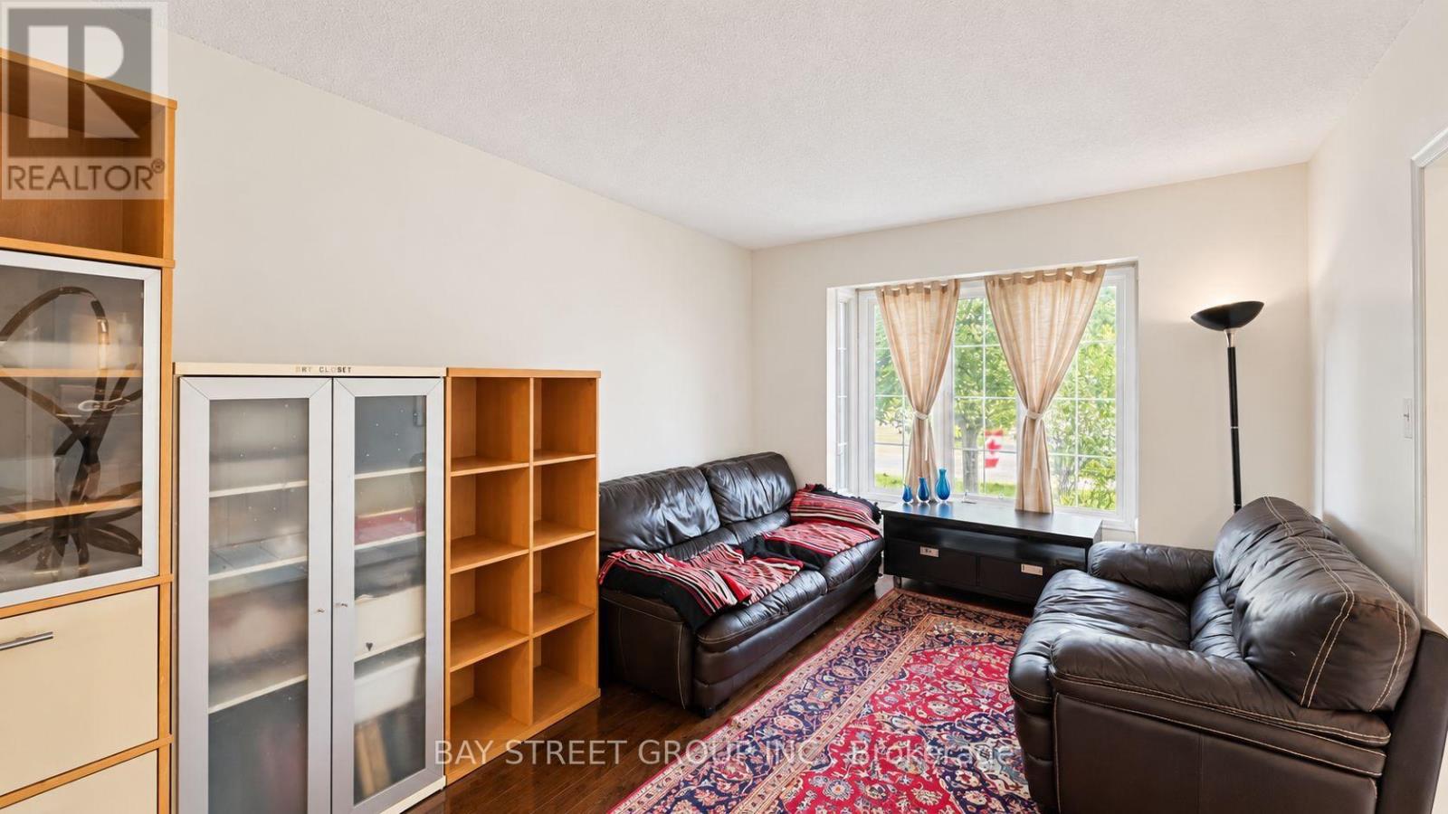 3095 Cascade Court, Mississauga, Ontario  L5L 5L9 - Photo 5 - W13760476