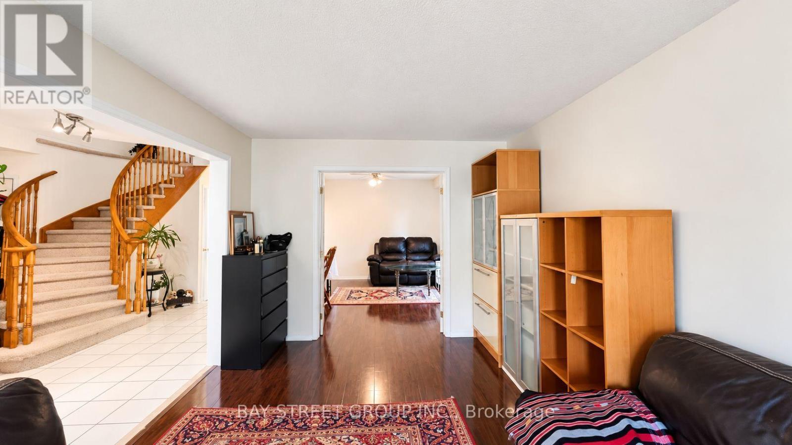 3095 Cascade Court, Mississauga, Ontario  L5L 5L9 - Photo 6 - W13760476
