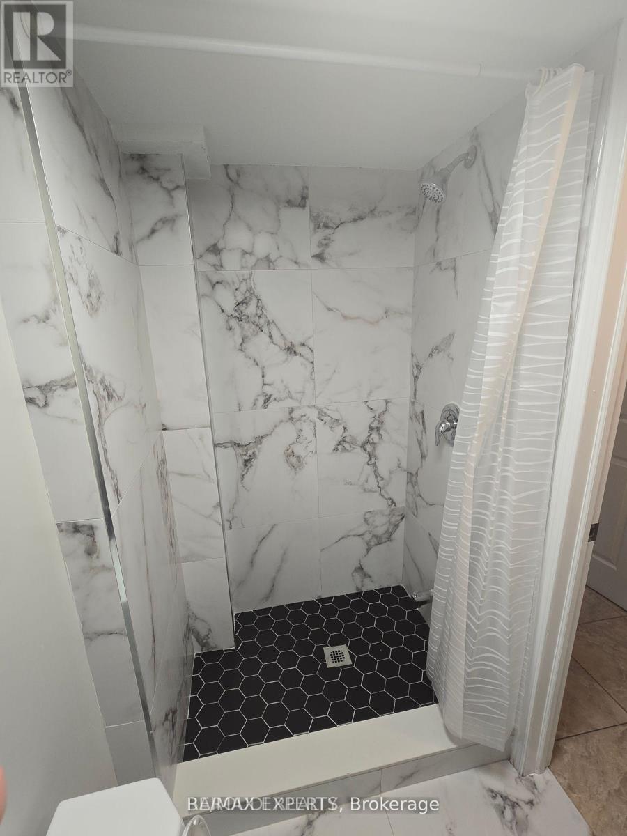 Lower - 19 Rory Road, Toronto, Ontario  M6L 3E9 - Photo 11 - W13760480