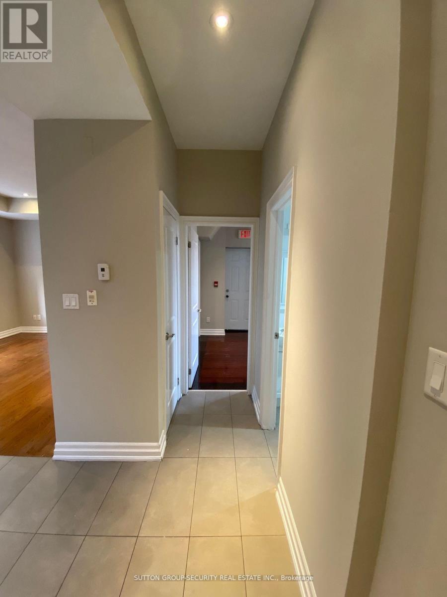 3 - 48 Station Road, Toronto, Ontario  M8V 2P9 - Photo 2 - W13760482