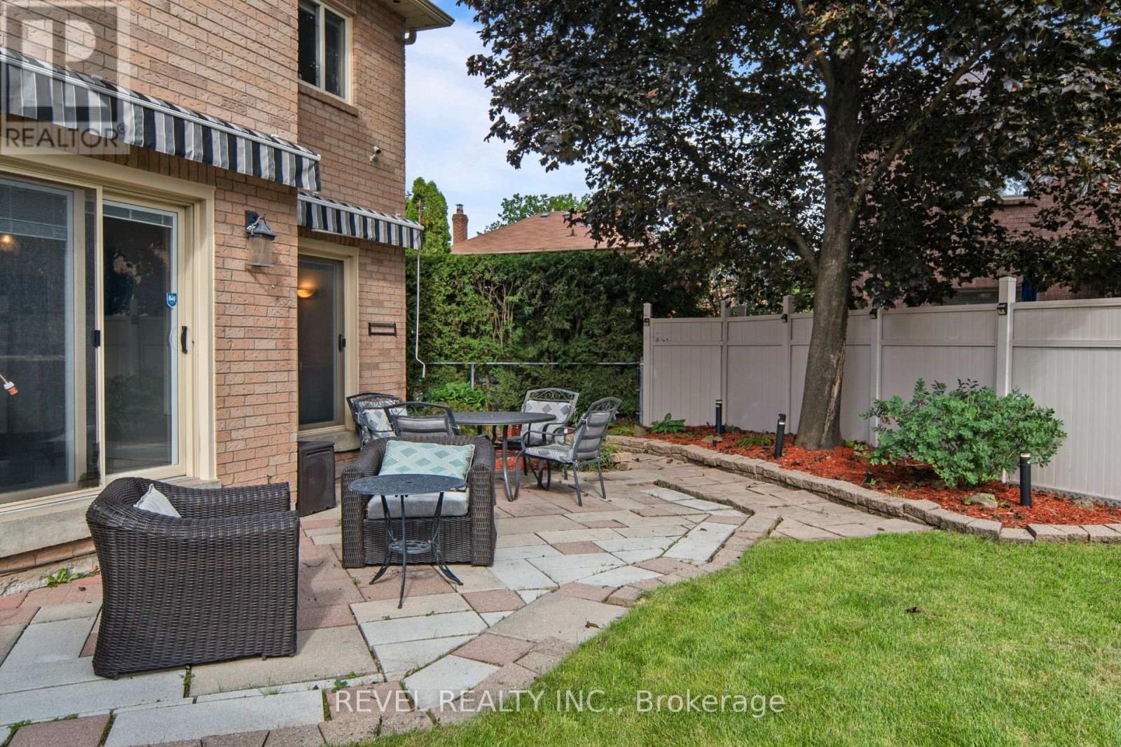 6624 Mockingbird Lane, Mississauga, Ontario  L5N 5K4 - Photo 33 - W13760526