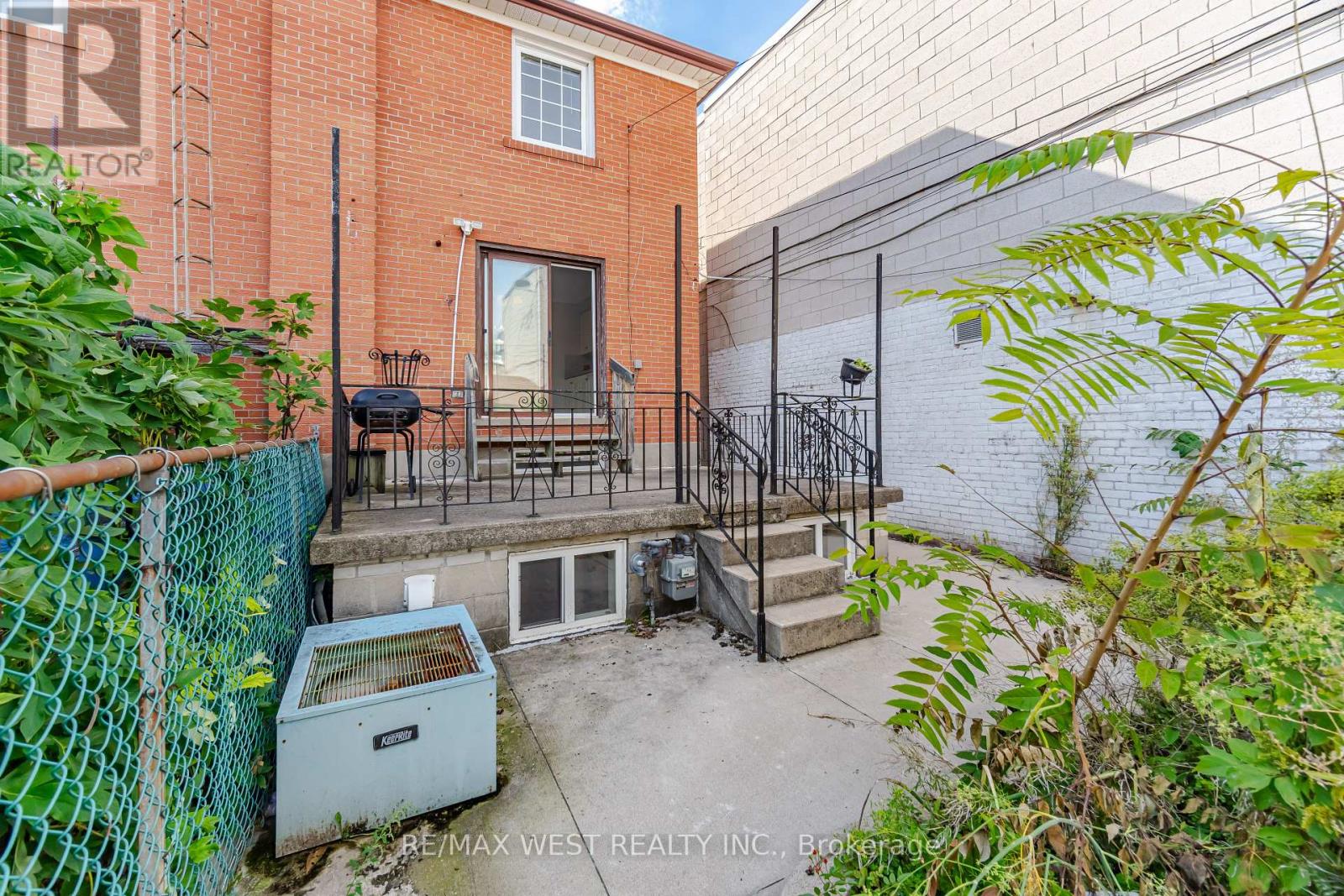 603 Concord Avenue, Toronto, Ontario  M6H 2R2 - Photo 35 - W13760550