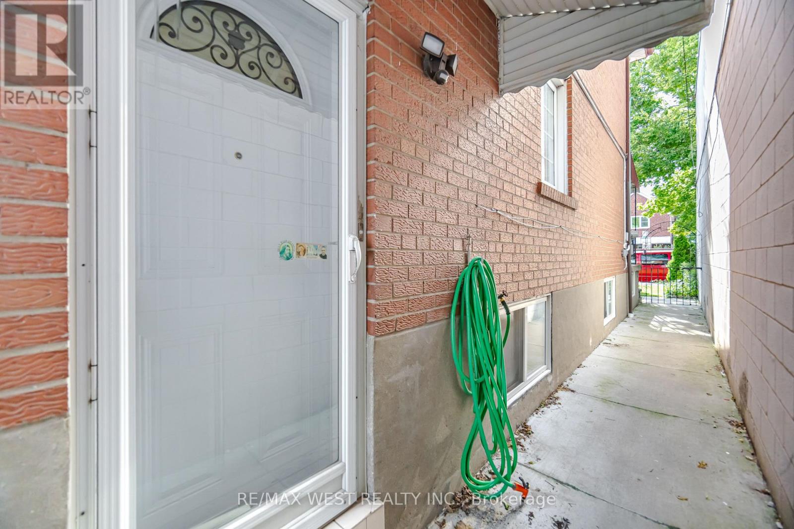 603 Concord Avenue, Toronto, Ontario  M6H 2R2 - Photo 36 - W13760550