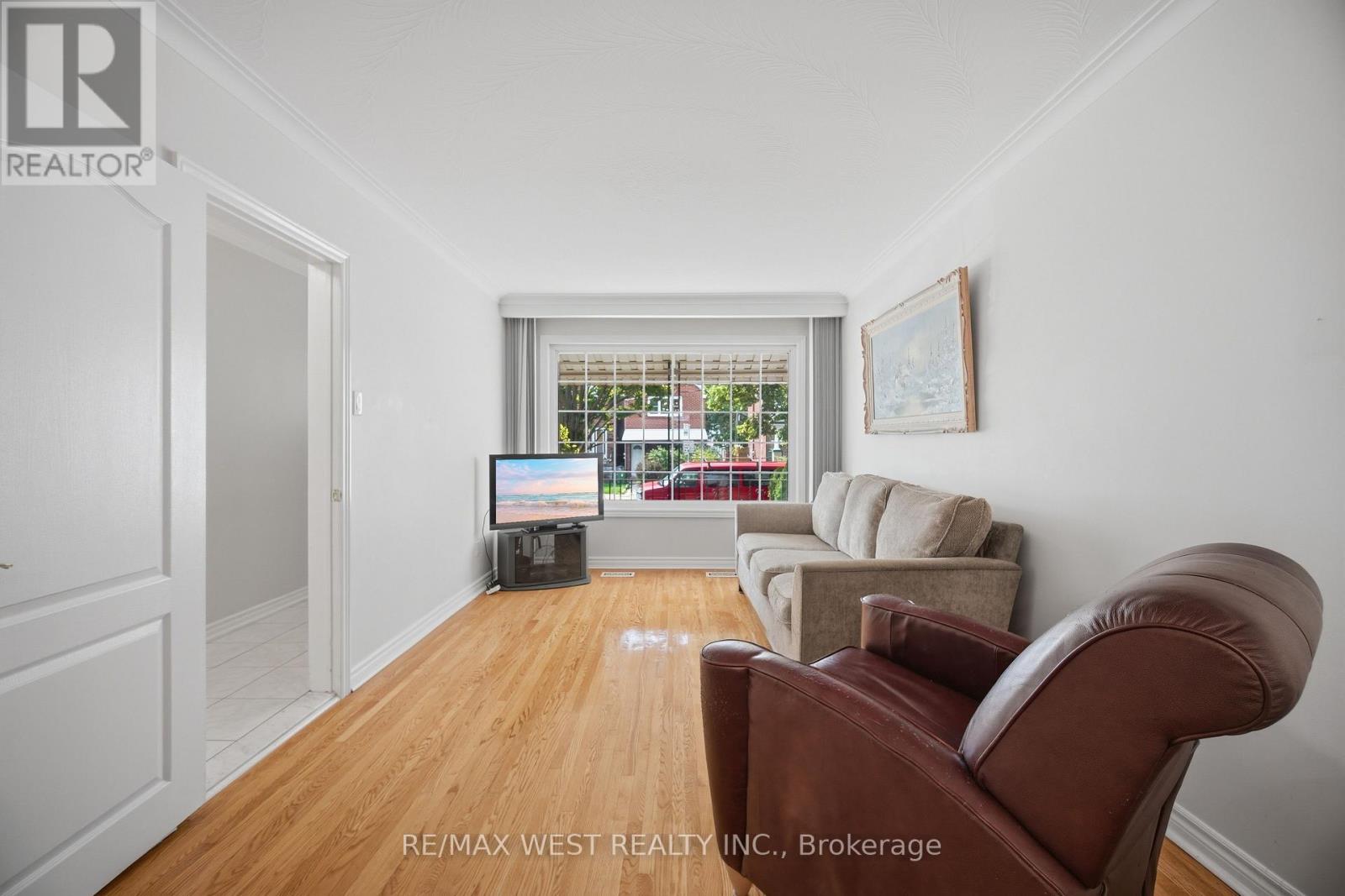 603 Concord Avenue, Toronto, Ontario  M6H 2R2 - Photo 8 - W13760550
