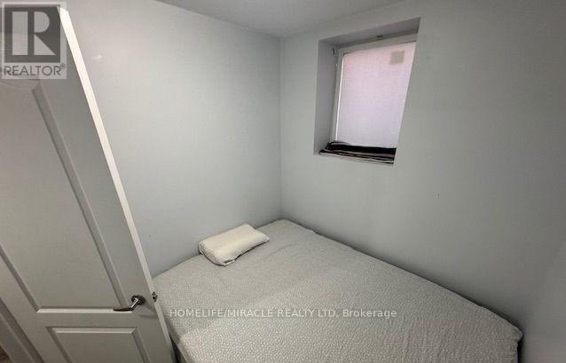 Bsmt - 34 Brunswick Street, Brampton, Ontario  L6X 4Y5 - Photo 8 - W13760558