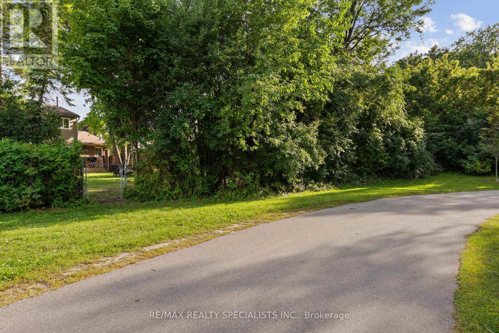 10 Lorraine Crescent, Brampton, Ontario  L6S 2R7 - Photo 38 - W13760570
