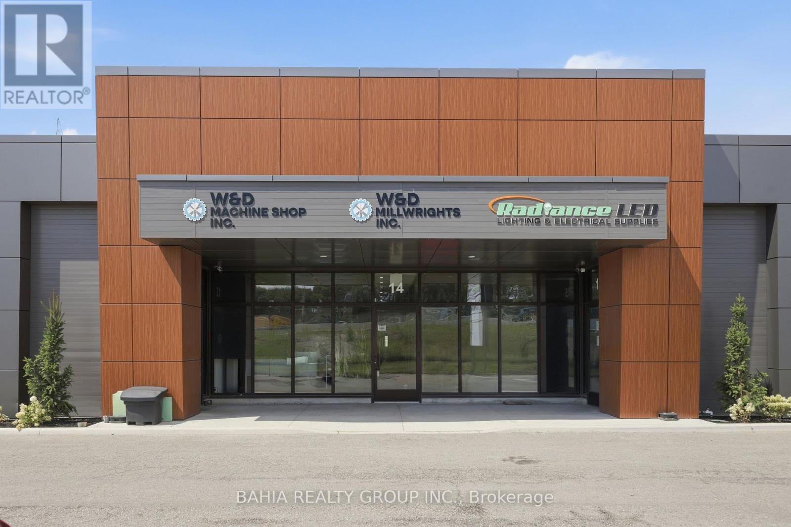 13 - 14 - 35 STOFFEL DRIVE, Toronto, Ontario