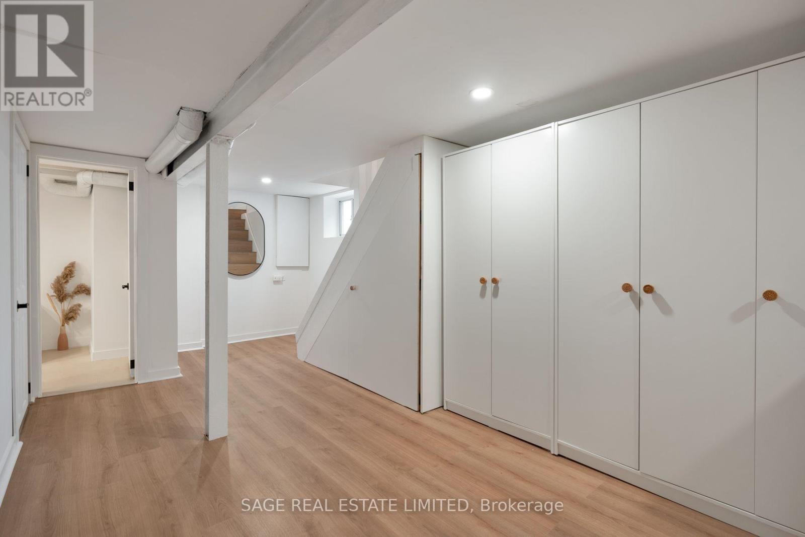 31 Russett Avenue, Toronto, Ontario  M6H 3M4 - Photo 32 - W13760586