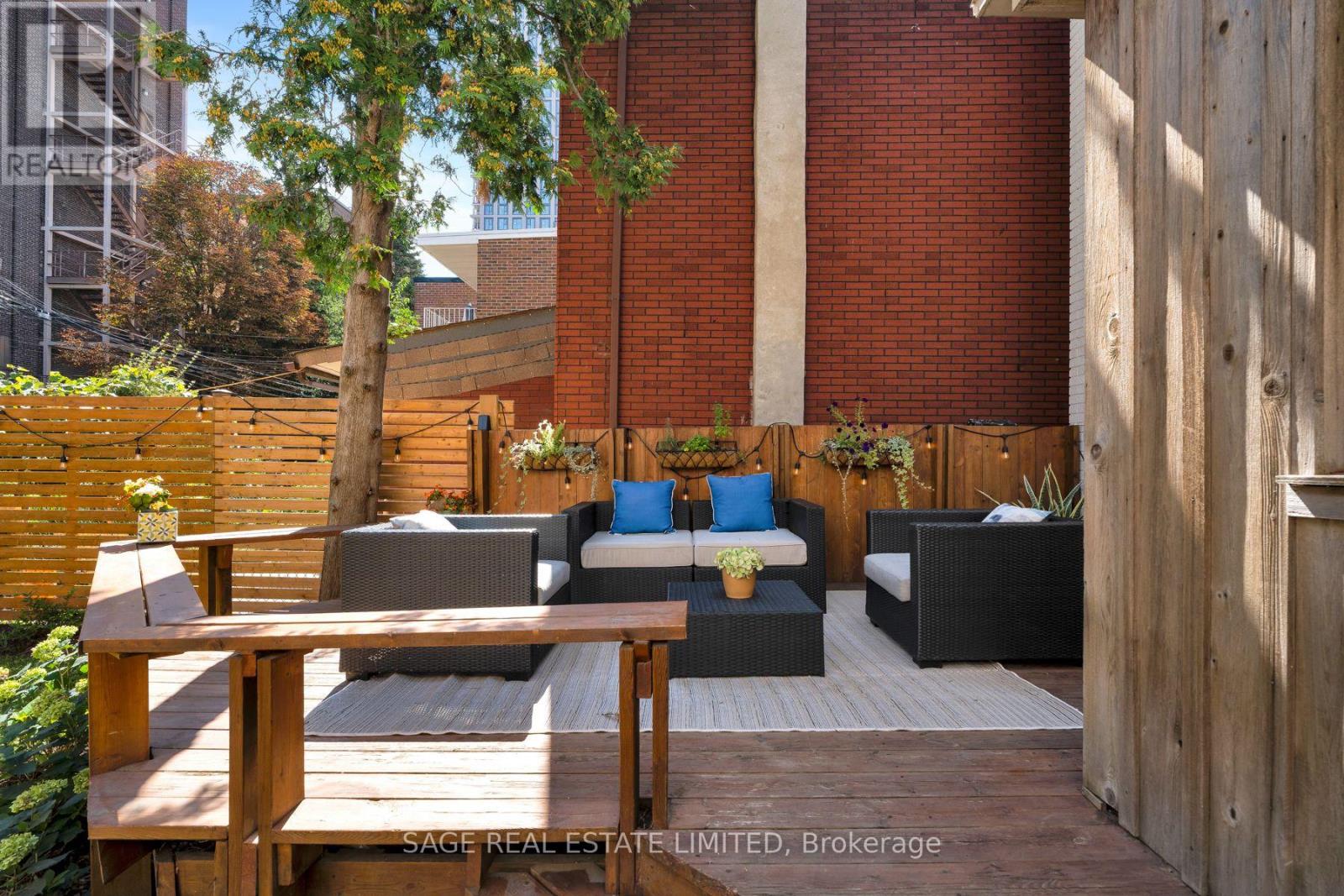 31 Russett Avenue, Toronto, Ontario  M6H 3M4 - Photo 40 - W13760586