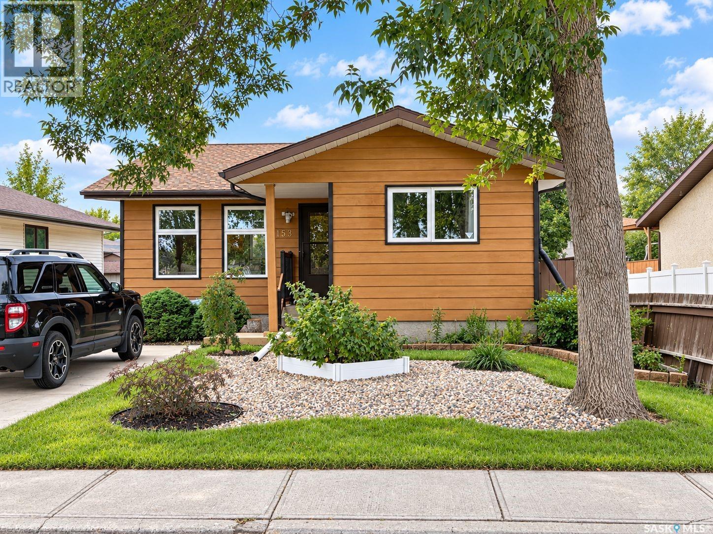 158 Petersmeyer Street, Regina, Saskatchewan  S4R 8J3 - Photo 1 - SK047872